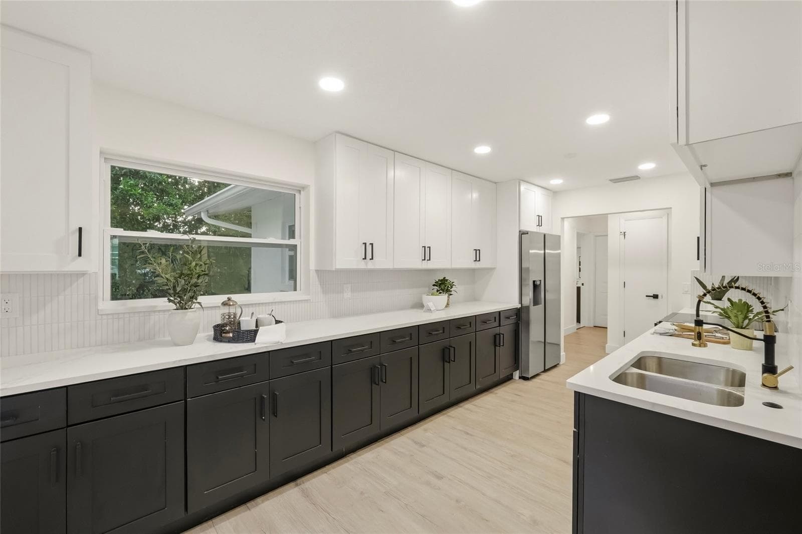 Single Family Residence at 435 MEHLENBACHER RD, LARGO, photo 20 of 44