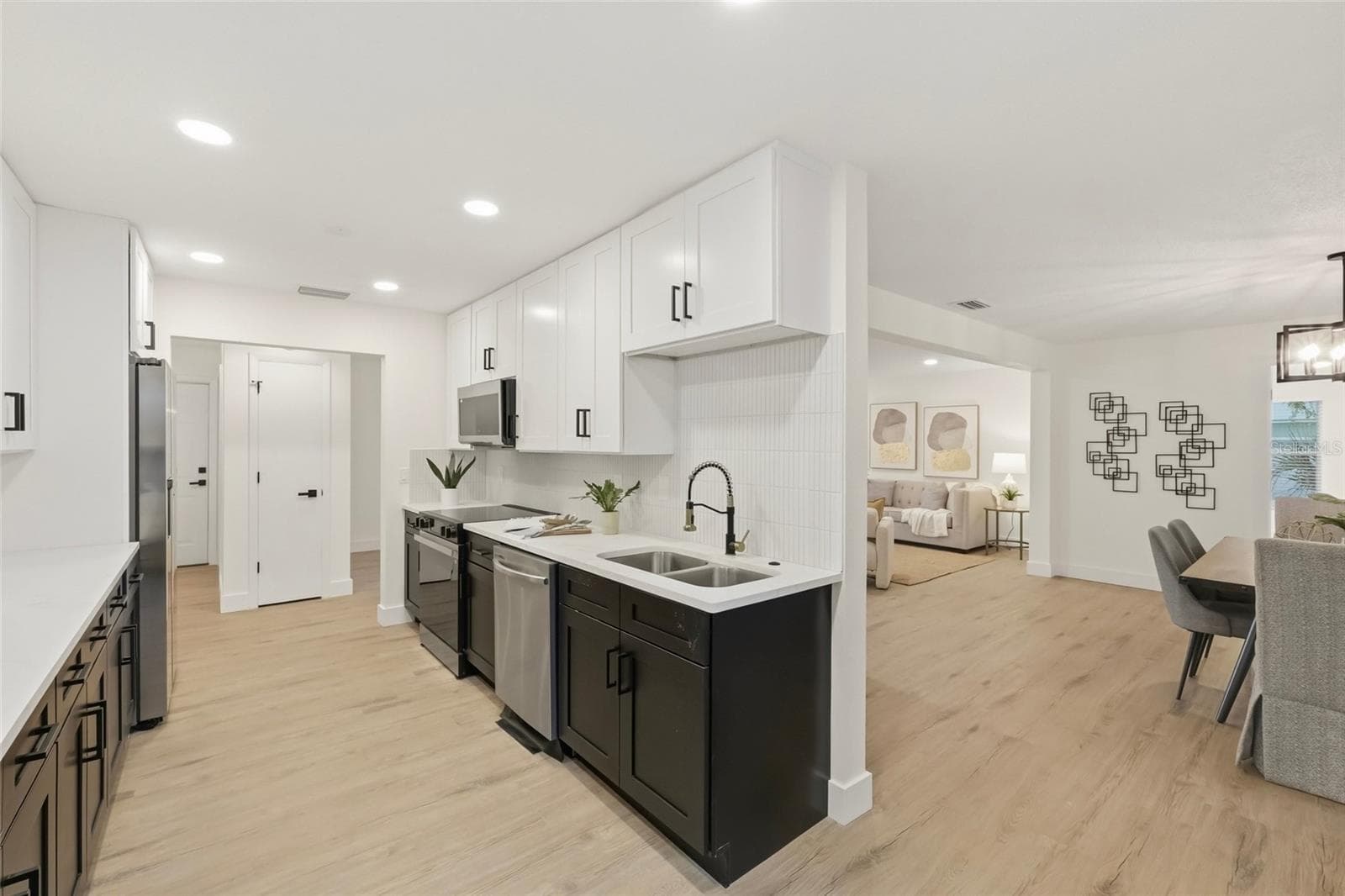 Single Family Residence at 435 MEHLENBACHER RD, LARGO, photo 21 of 44