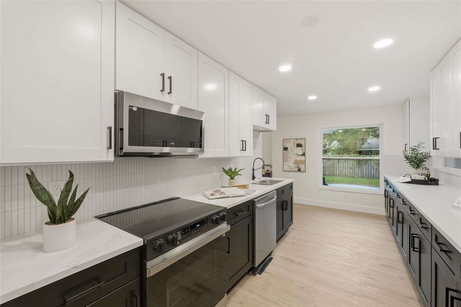 Single Family Residence at 435 MEHLENBACHER RD, LARGO, photo 23 of 44