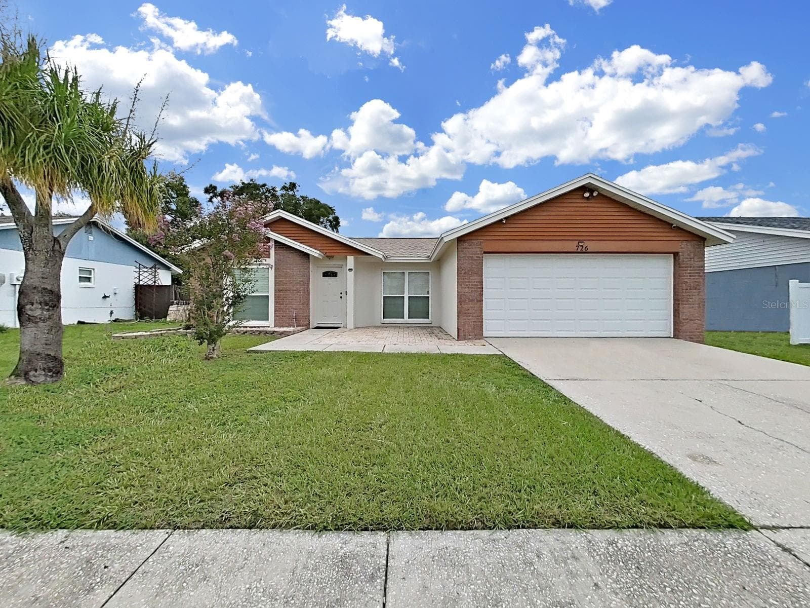 Single Family Residence at 726 STILLVIEW CIR, BRANDON, photo 4 of 56