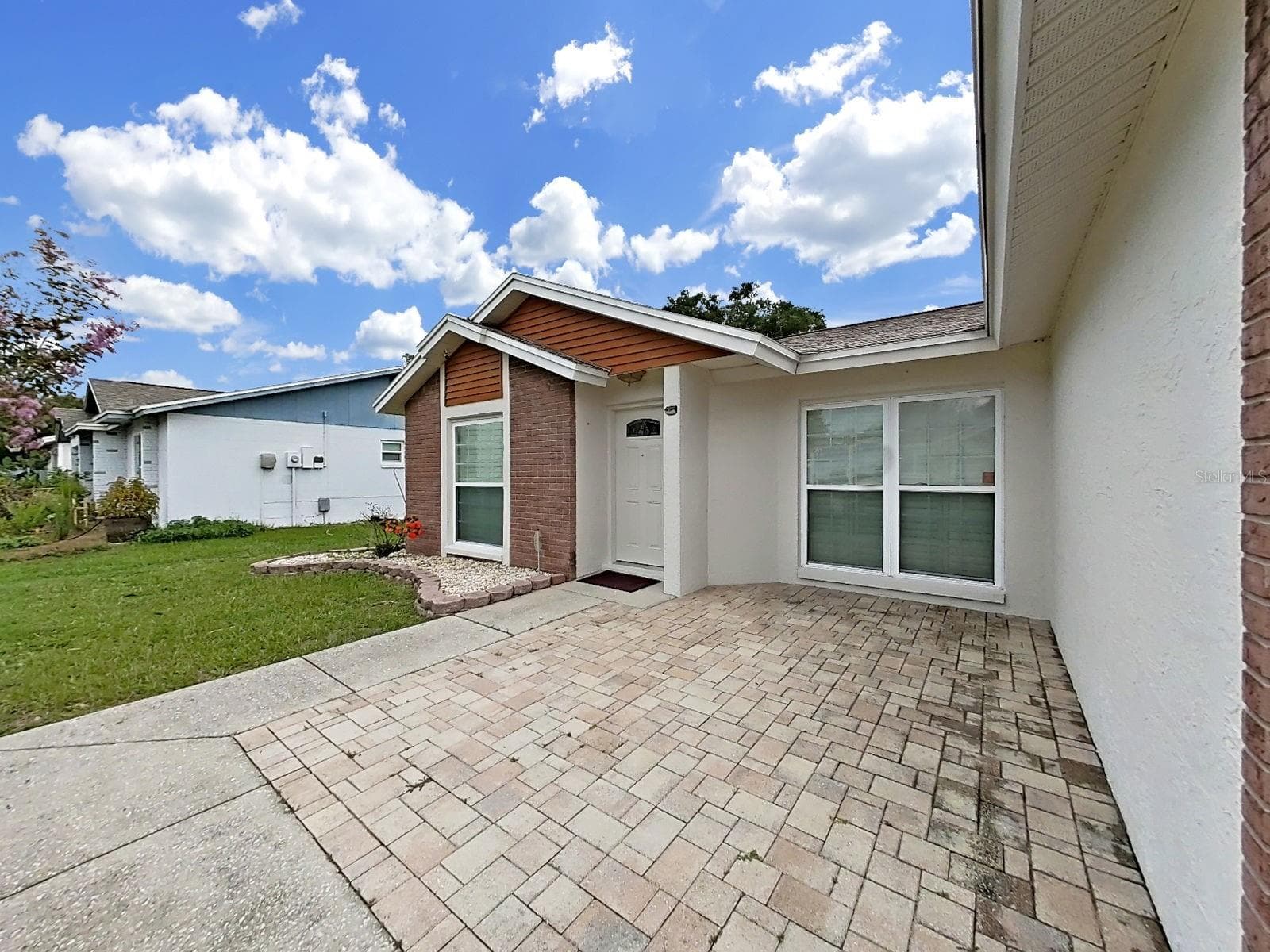 Single Family Residence at 726 STILLVIEW CIR, BRANDON, photo 5 of 56