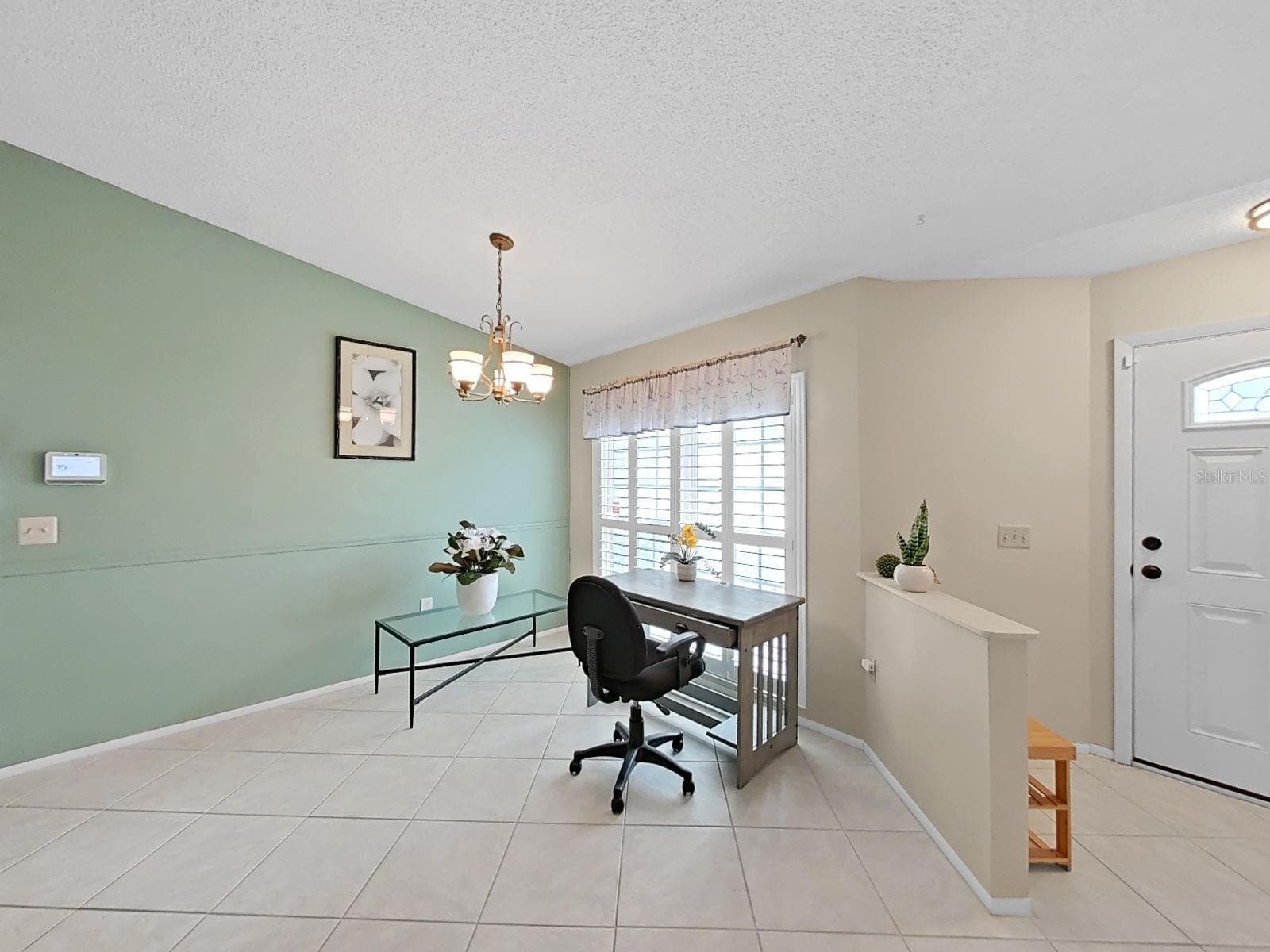 Single Family Residence at 726 STILLVIEW CIR, BRANDON, photo 9 of 56