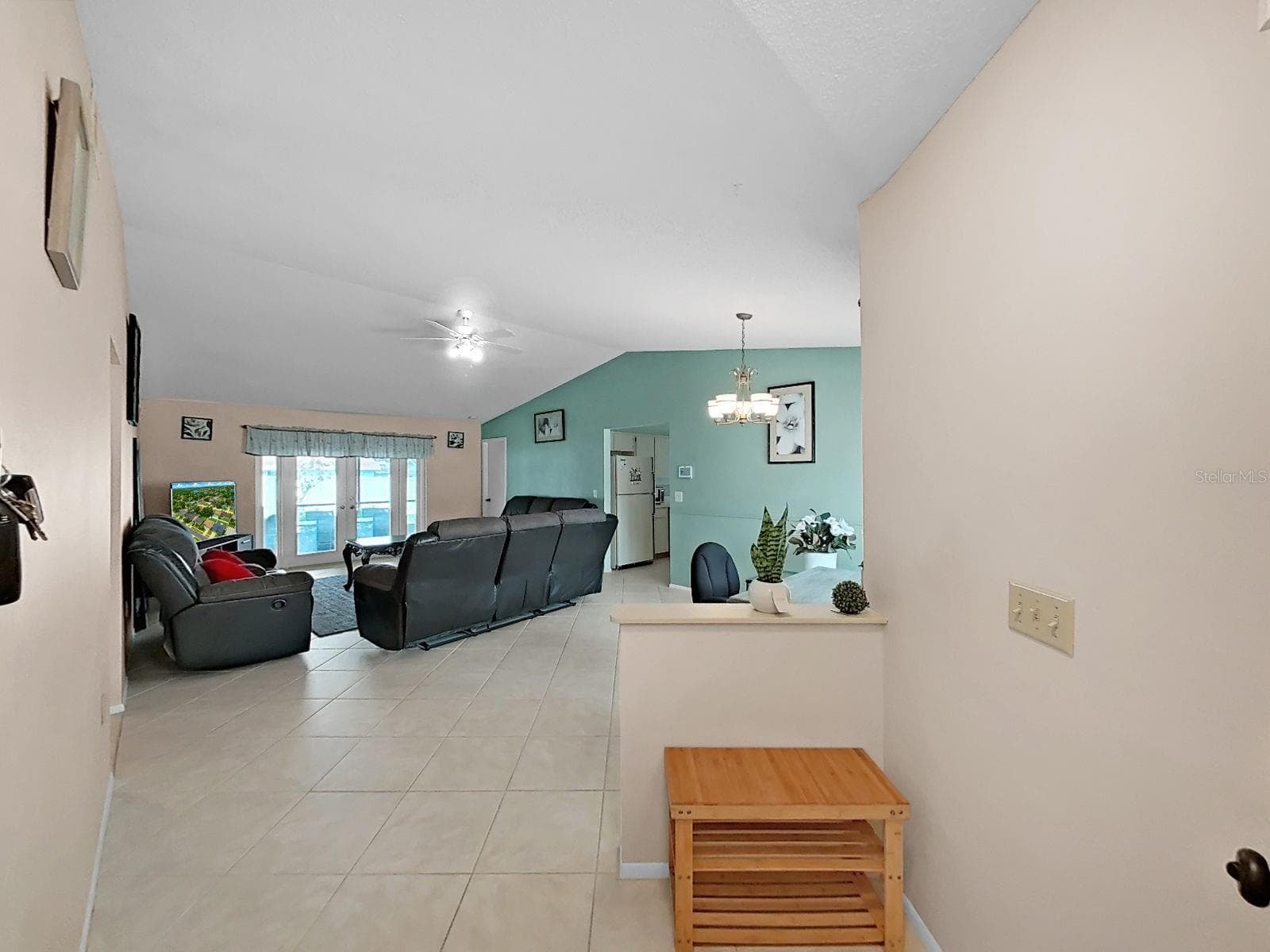 Single Family Residence at 726 STILLVIEW CIR, BRANDON, photo 11 of 56