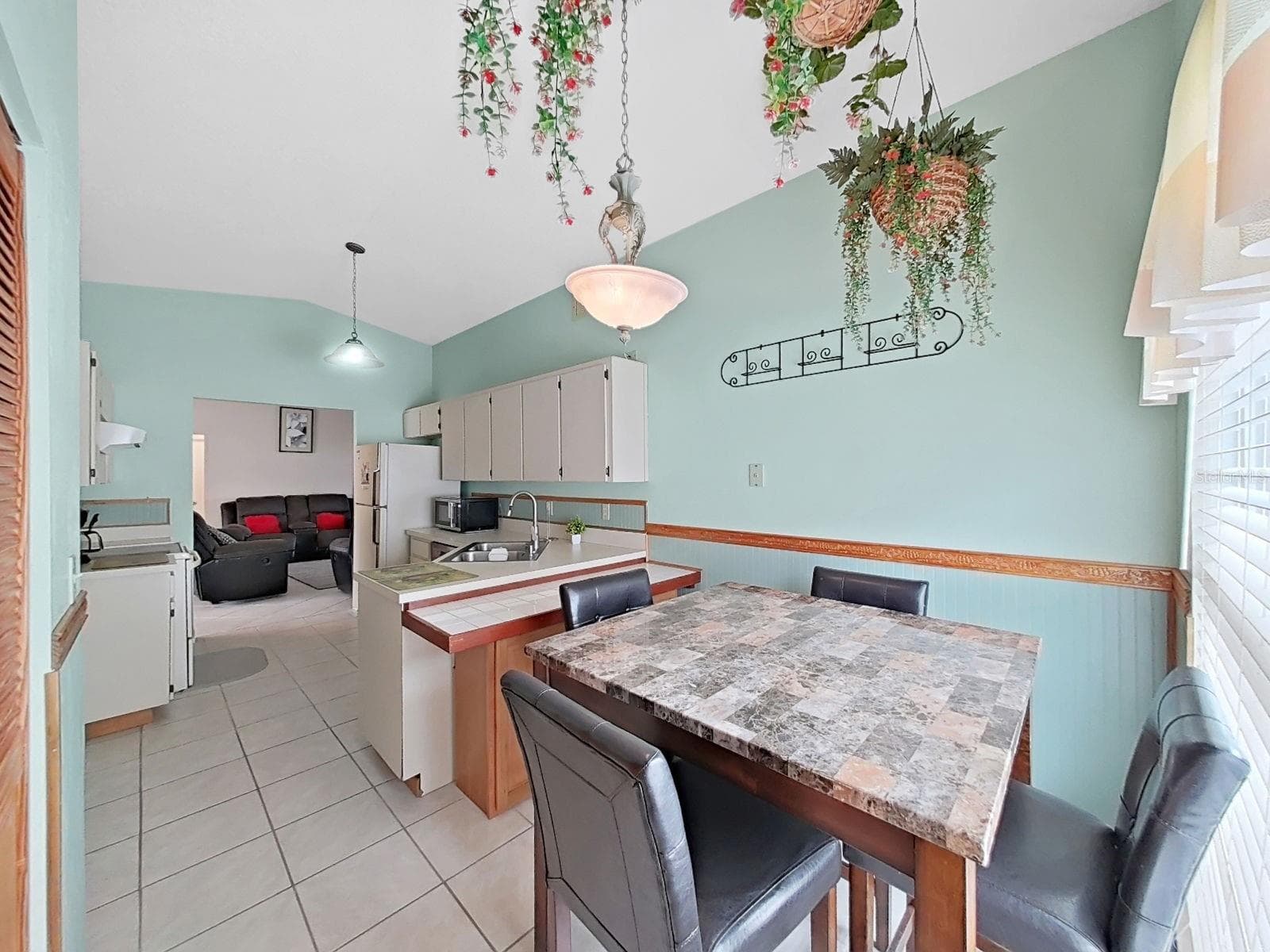 Single Family Residence at 726 STILLVIEW CIR, BRANDON, photo 21 of 56