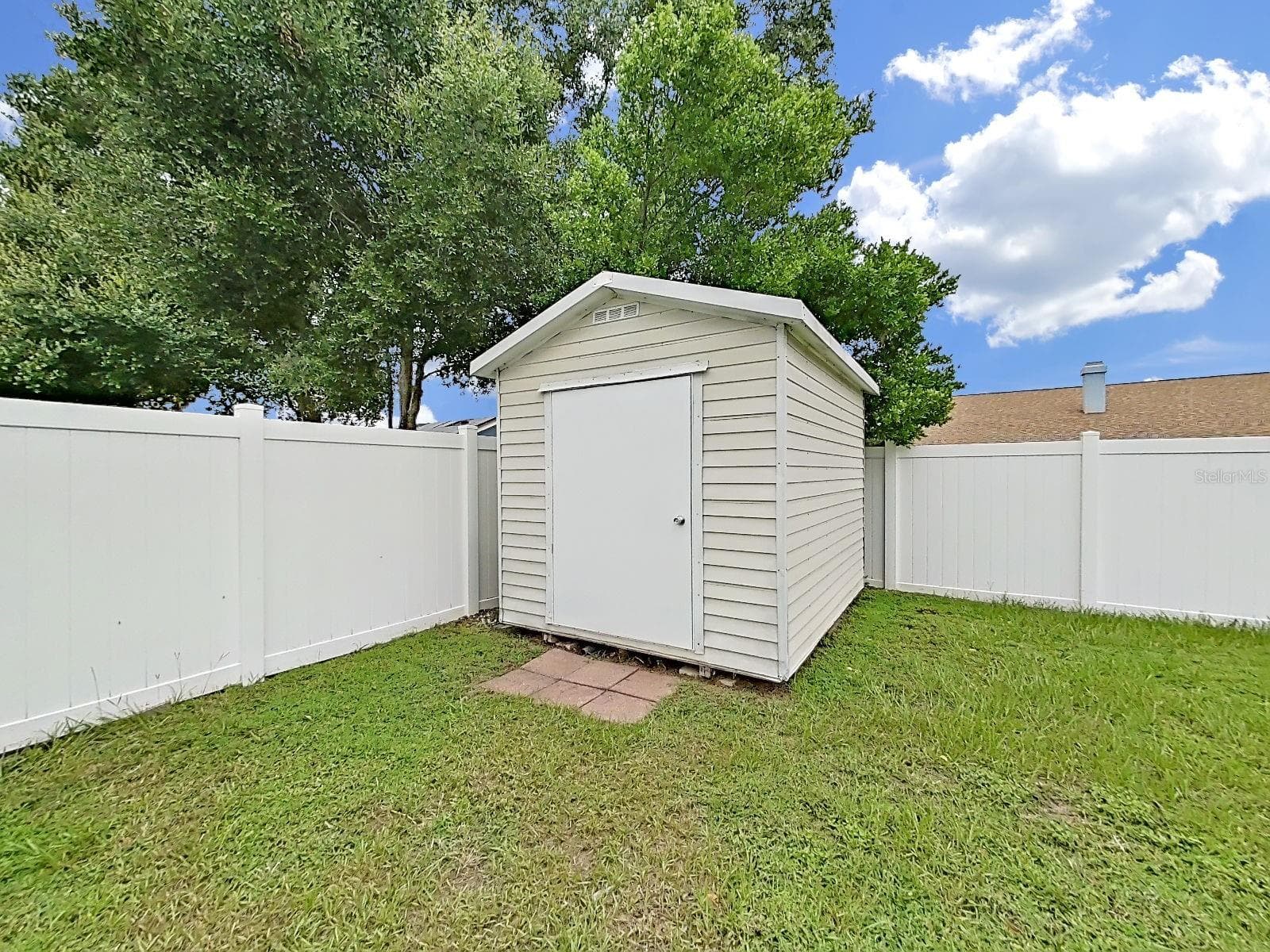 Single Family Residence at 726 STILLVIEW CIR, BRANDON, photo 42 of 56
