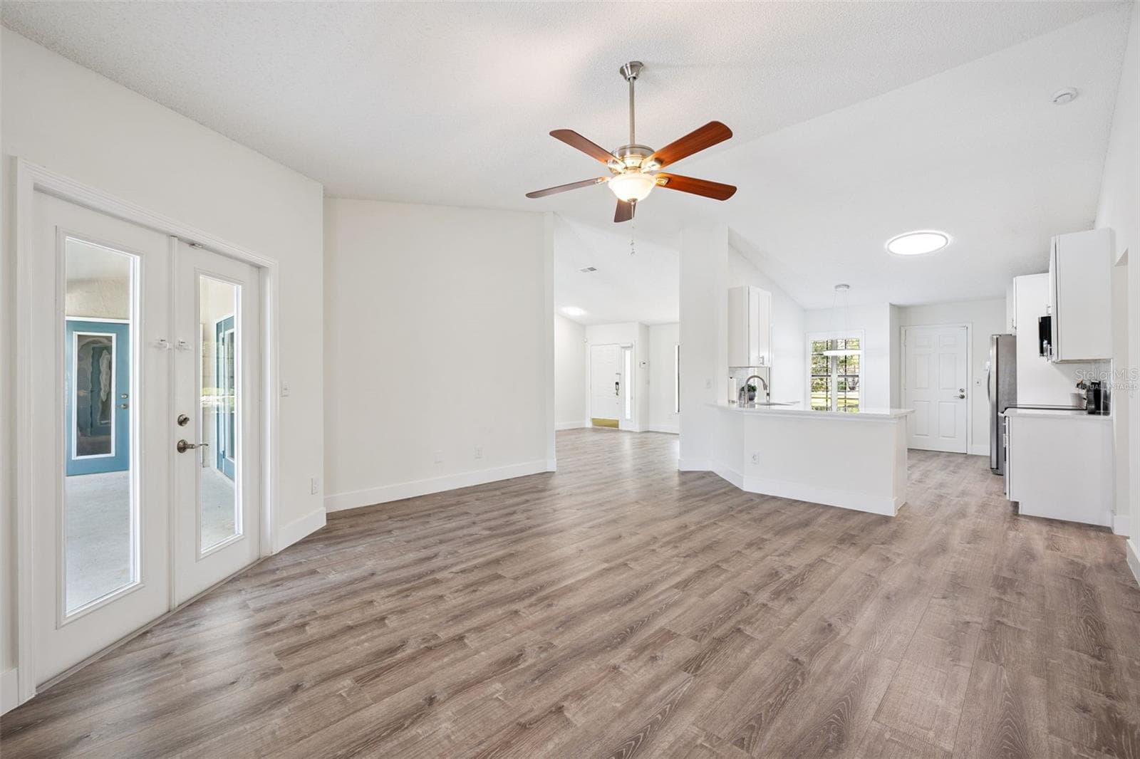 Single Family Residence at 14706 EAGLE VIEW CT, ORLANDO, photo 15 of 63