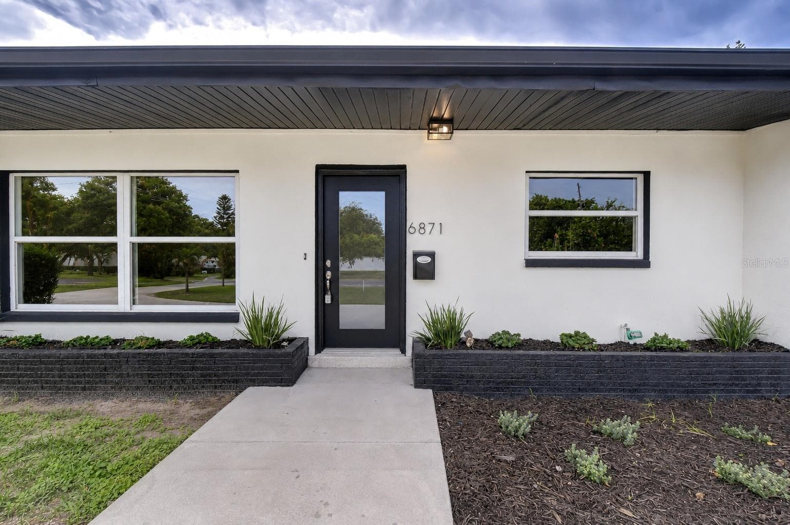 Single Family Residence at 6871 4TH ST S, ST PETERSBURG, photo 13 of 46