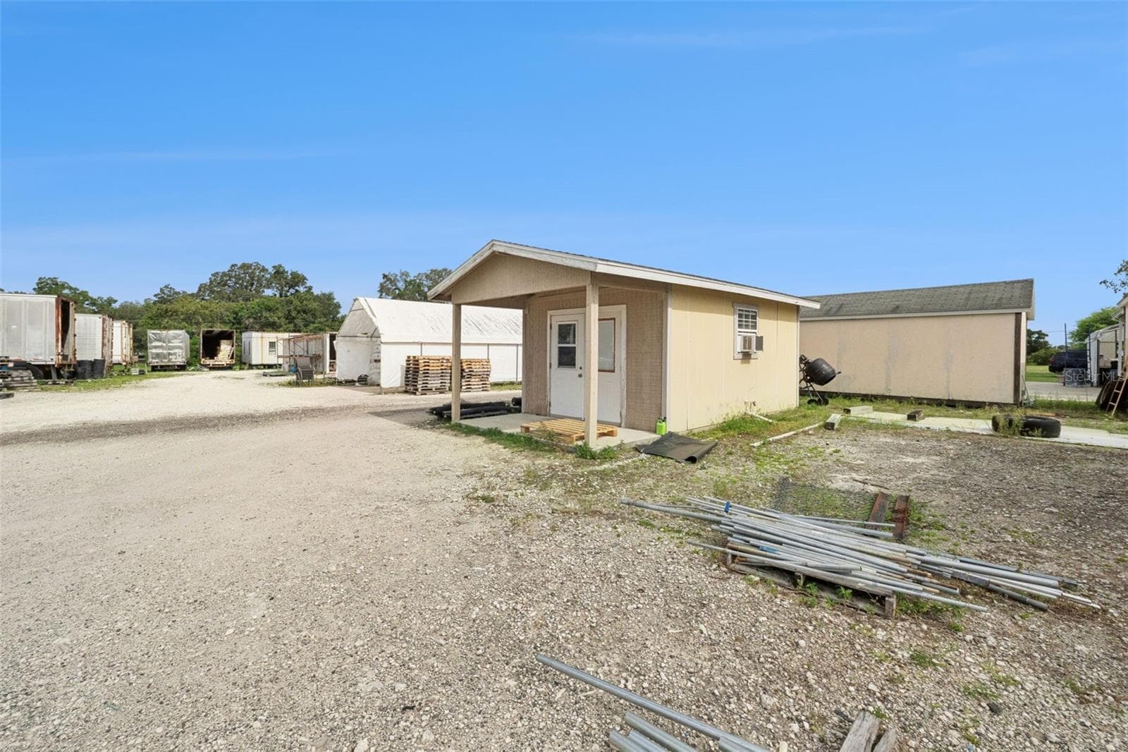 Business at 15000 S US HIGHWAY 441 HWY S, SUMMERFIELD, photo 13 of 49