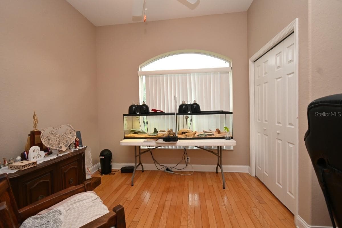 OFFICE SPACE OFF THE PRIMARY BDRM - 12106 PALM ST, SAN ANTONIO