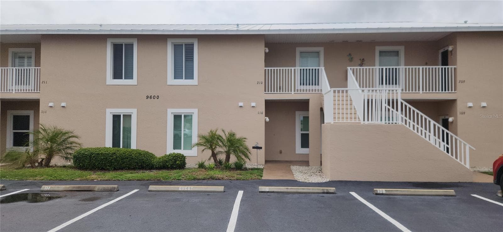 9600 FIDDLERS GREEN CIR #110