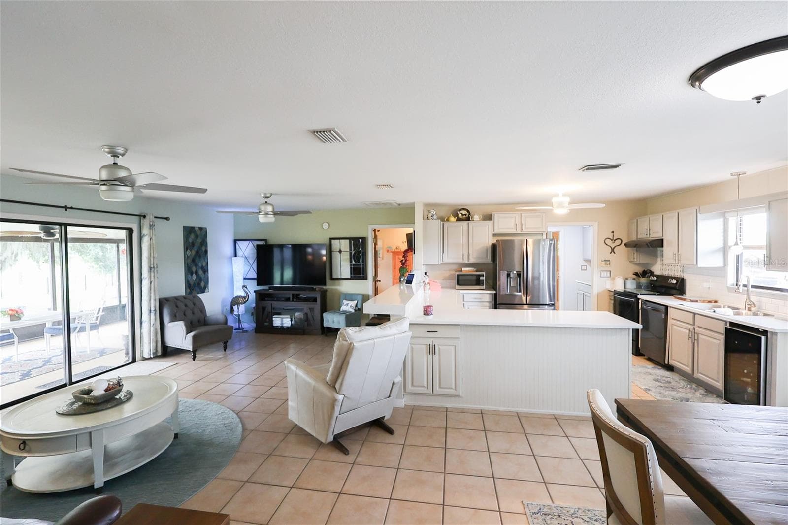 Single Family Residence at 5015 TWIN LAKES LN, BARTOW, photo 5 of 48