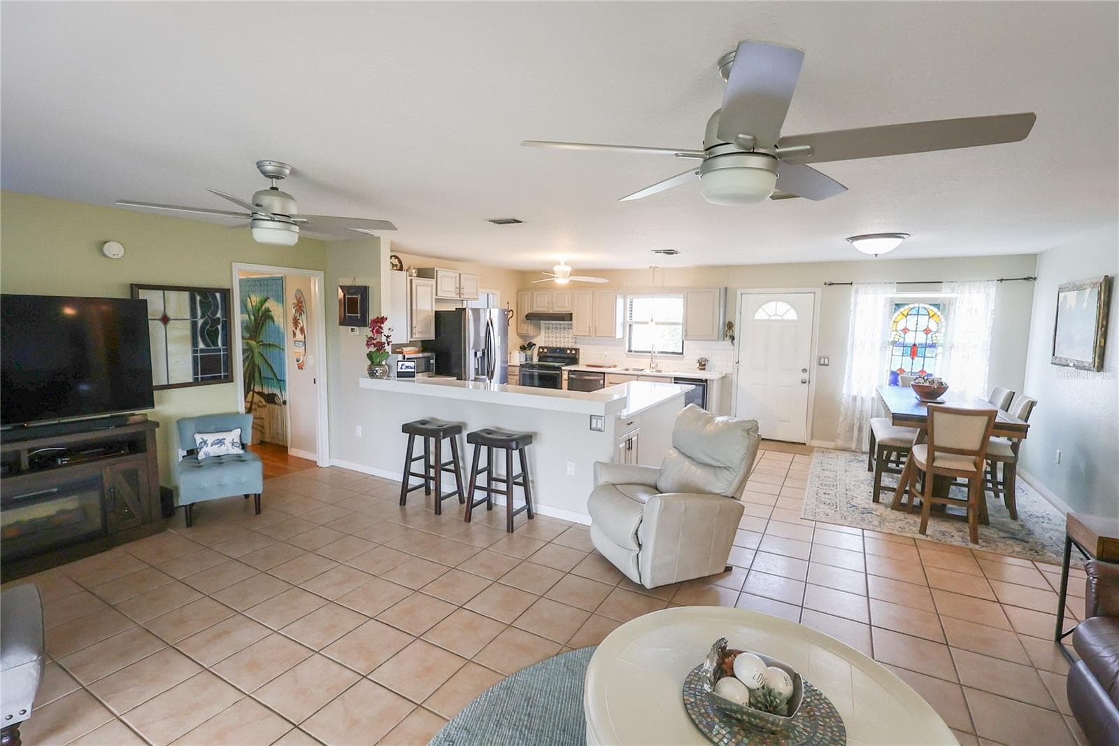 Single Family Residence at 5015 TWIN LAKES LN, BARTOW, photo 7 of 48