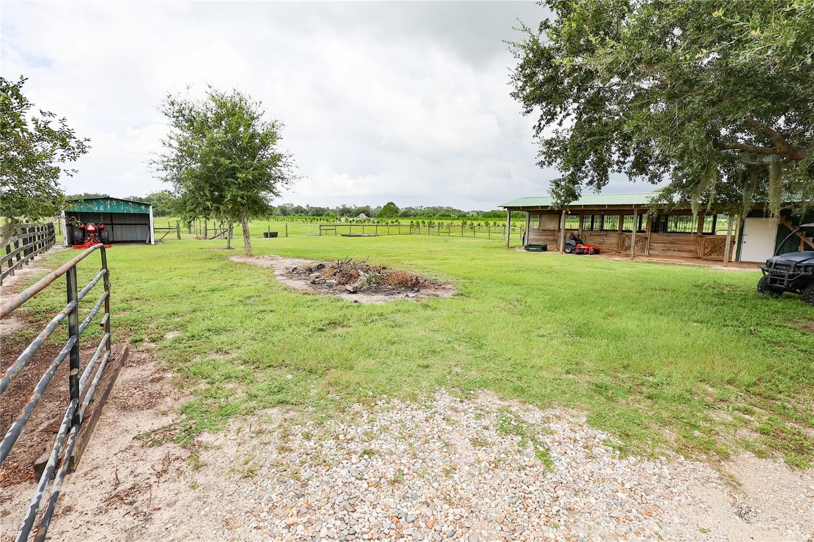 Single Family Residence at 5015 TWIN LAKES LN, BARTOW, photo 38 of 48