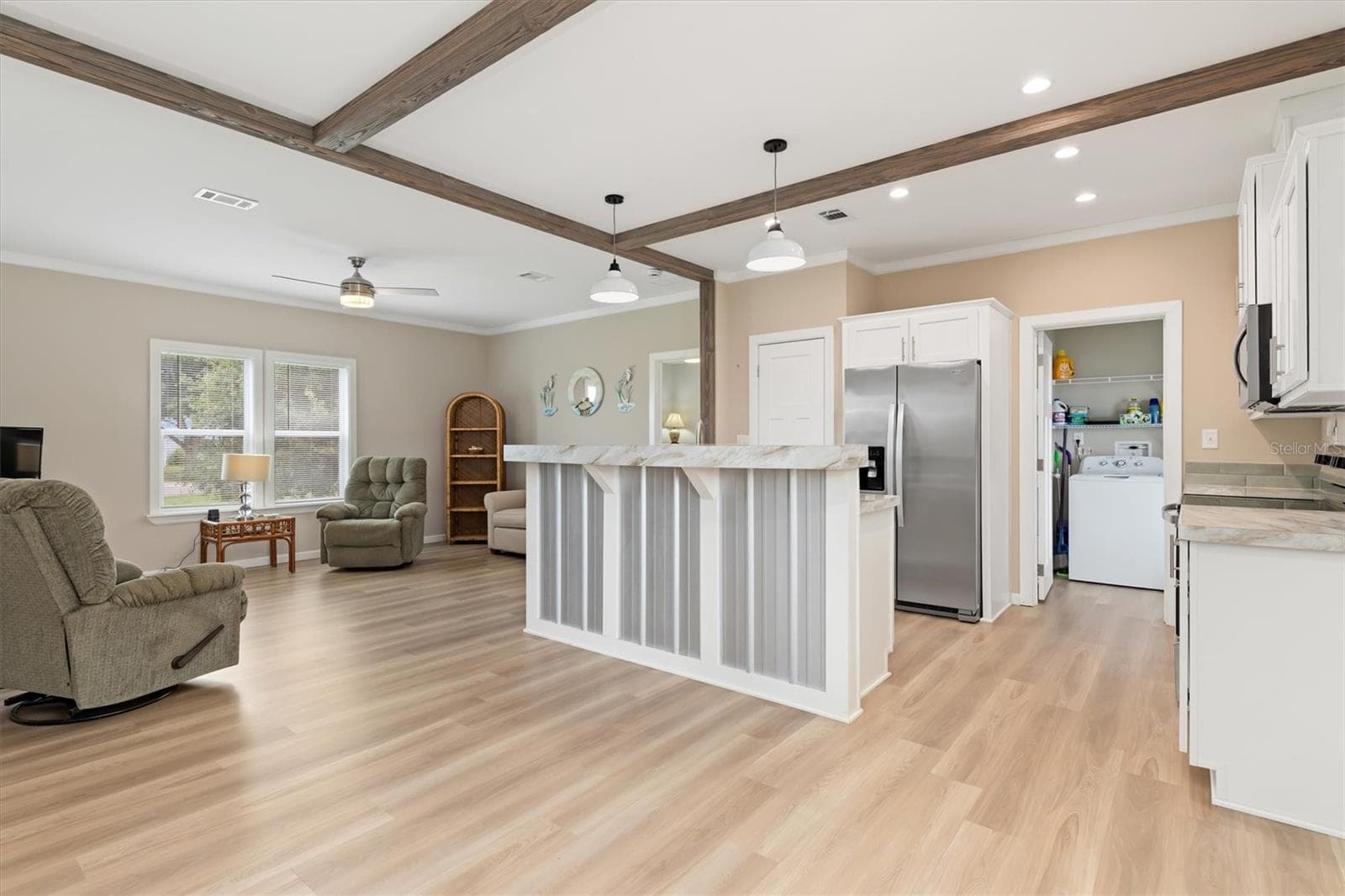 Manufactured Home at 6287 GREENFINCH RD, ENGLEWOOD, photo 11 of 47