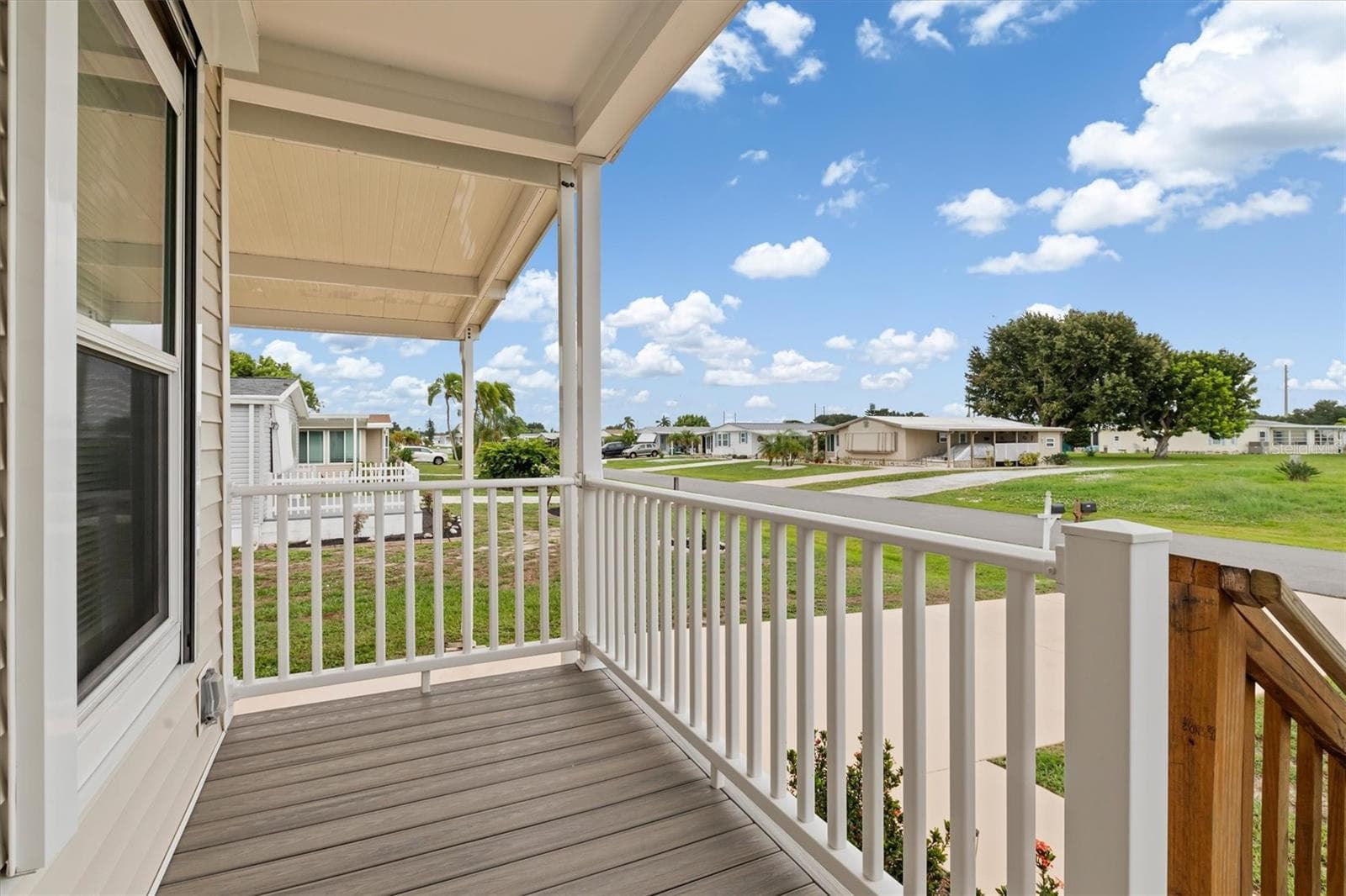 Front porch - 6287 GREENFINCH RD, ENGLEWOOD