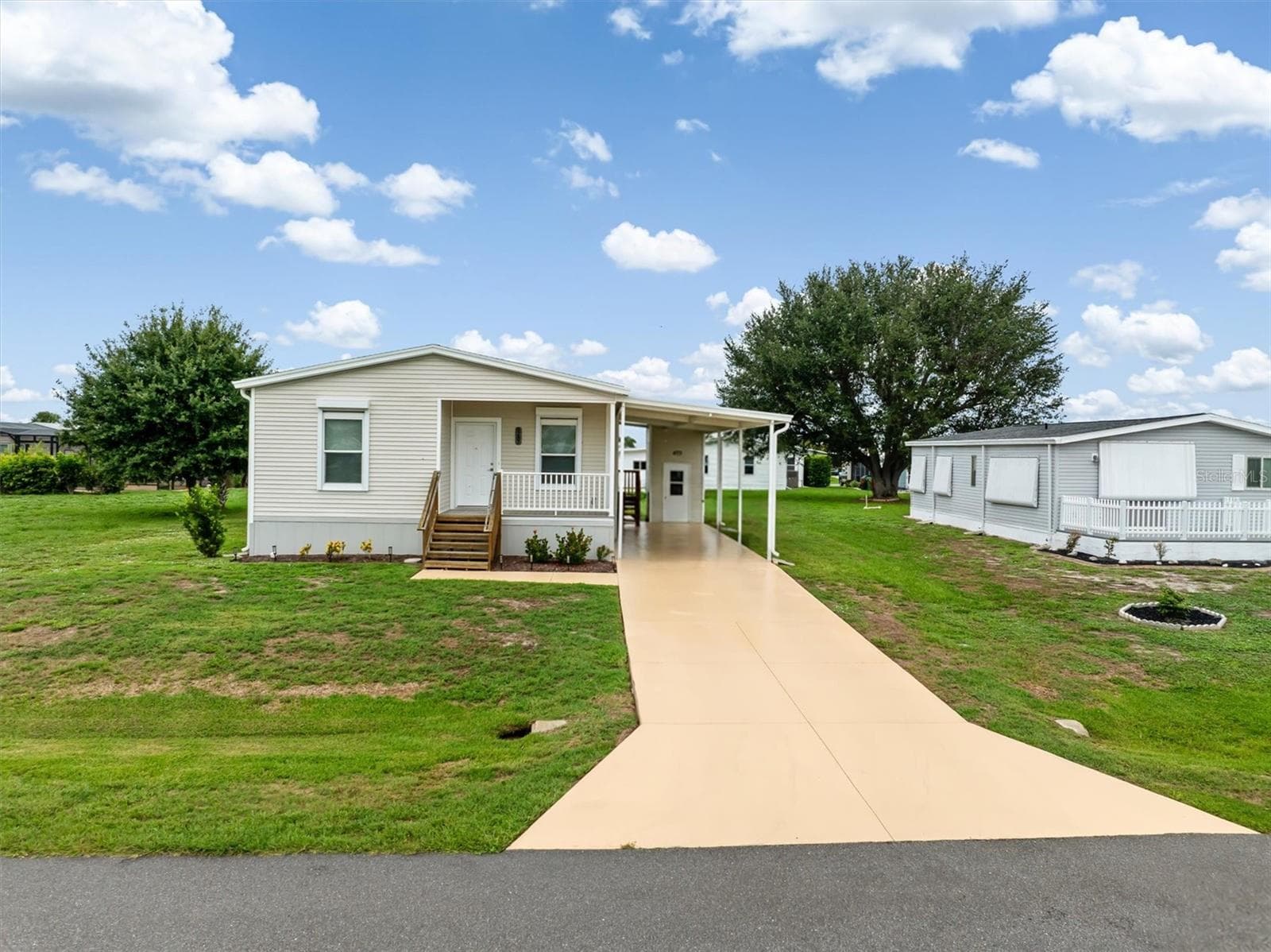 Manufactured Home at 6287 GREENFINCH RD, ENGLEWOOD, photo 33 of 47