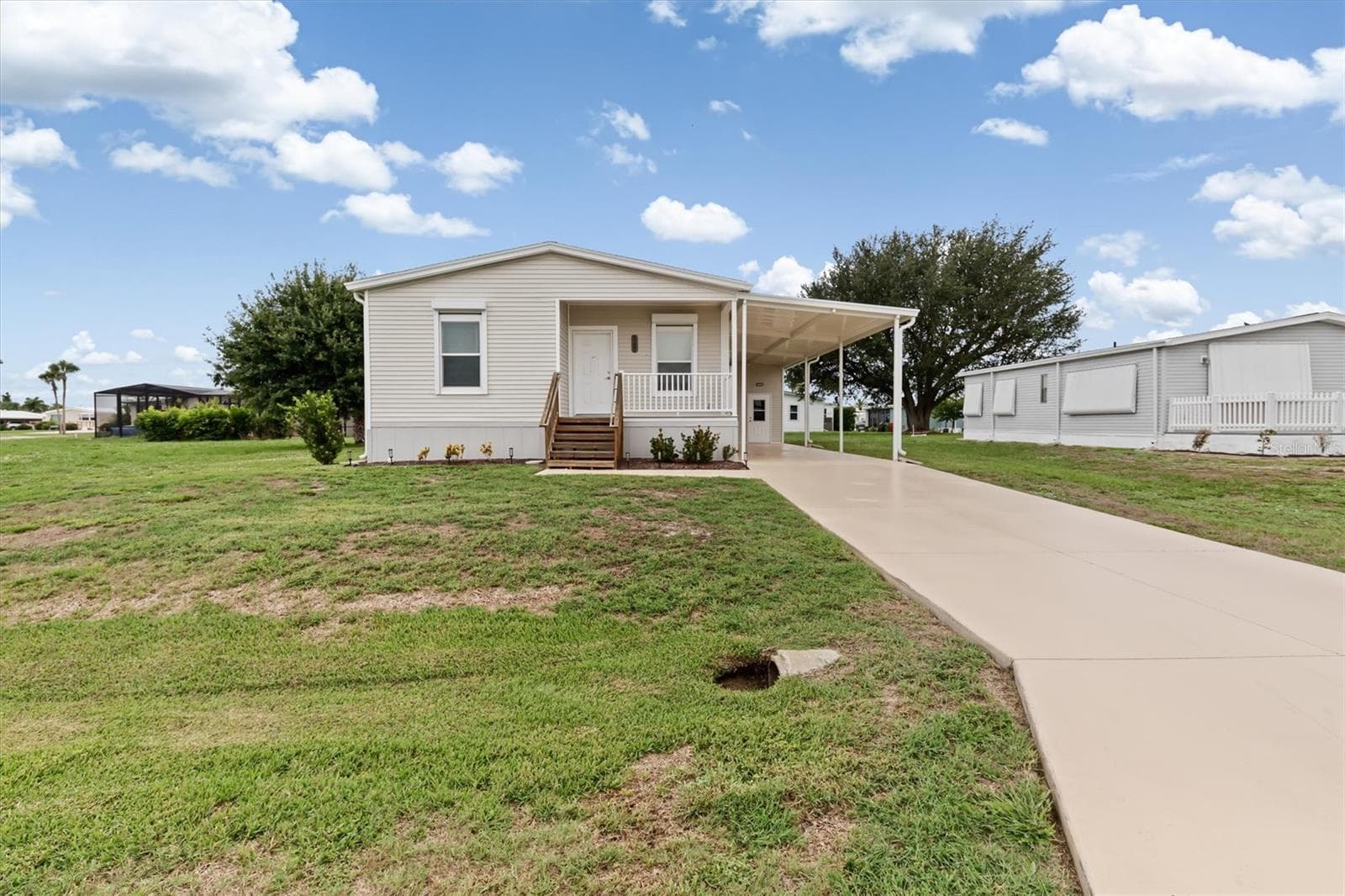 Manufactured Home at 6287 GREENFINCH RD, ENGLEWOOD, photo 34 of 47
