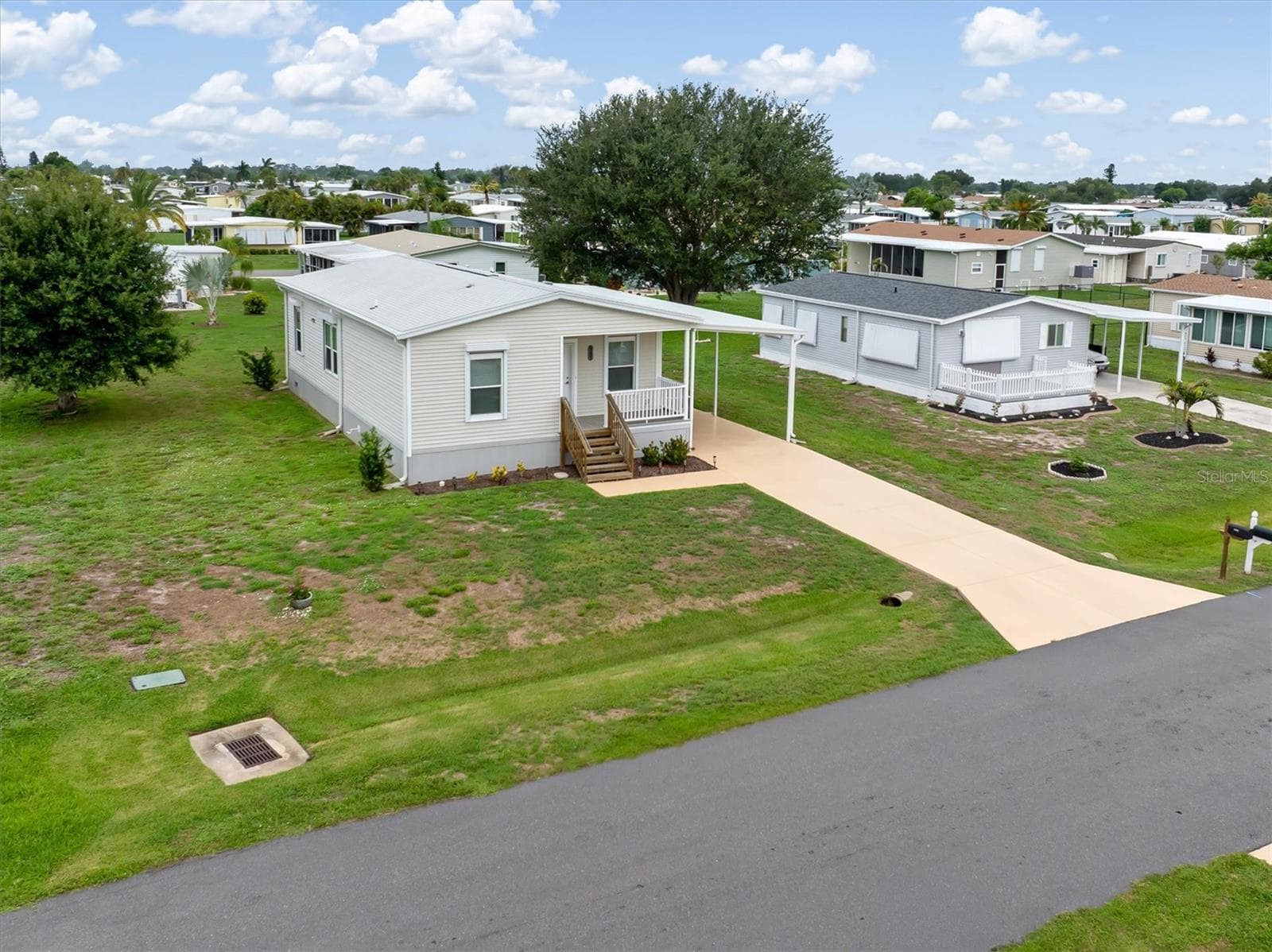 Manufactured Home at 6287 GREENFINCH RD, ENGLEWOOD, photo 35 of 47