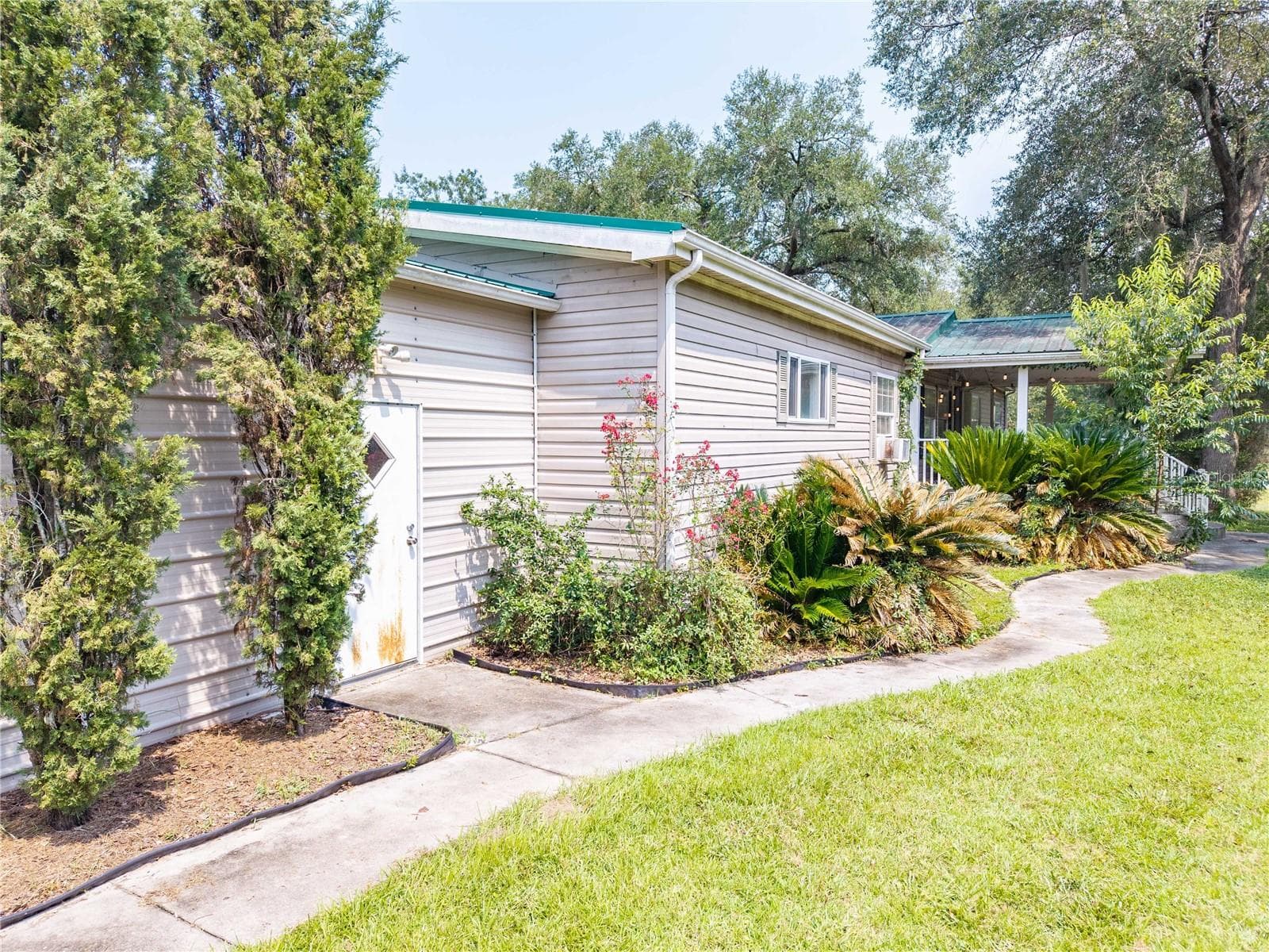 Manufactured Home at 13573 98TH ST, LIVE OAK, photo 17 of 25