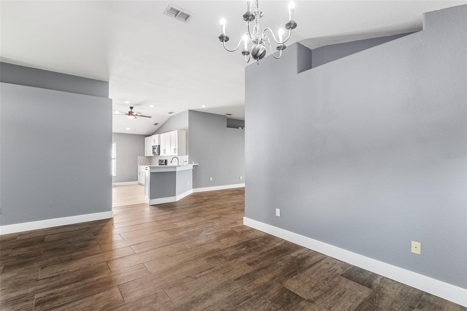 Single Family Residence at 4123 ISLAND LAKES DR, WINTER HAVEN, photo 9 of 48