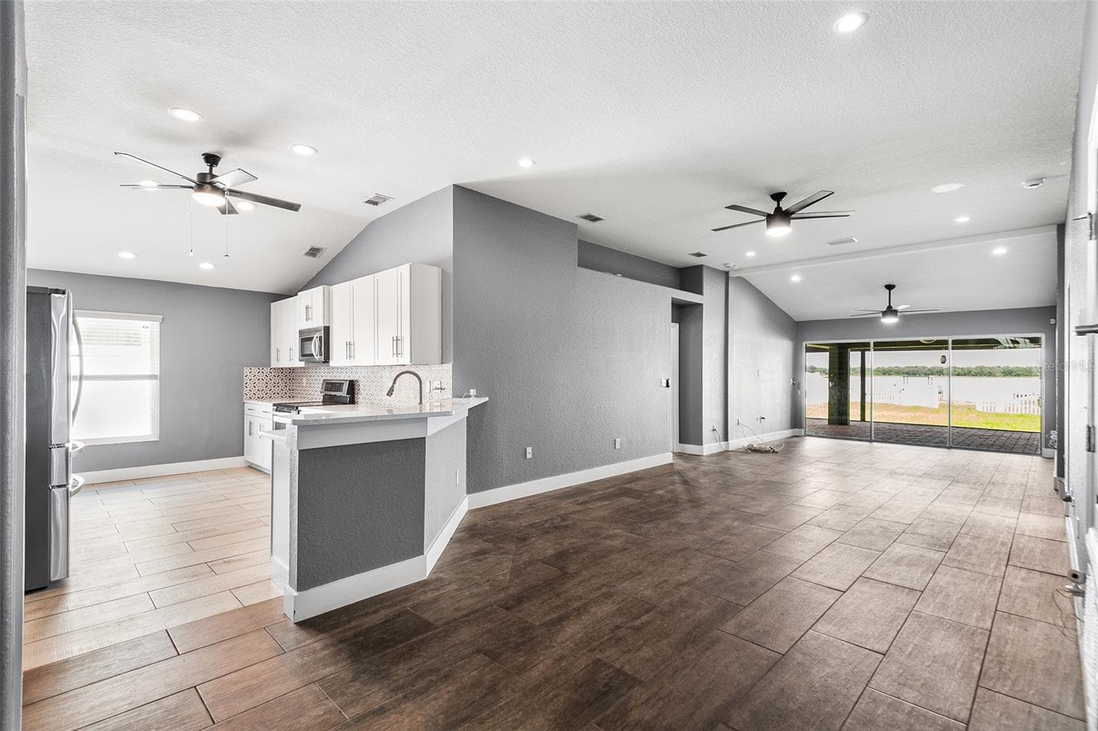 Single Family Residence at 4123 ISLAND LAKES DR, WINTER HAVEN, photo 10 of 48