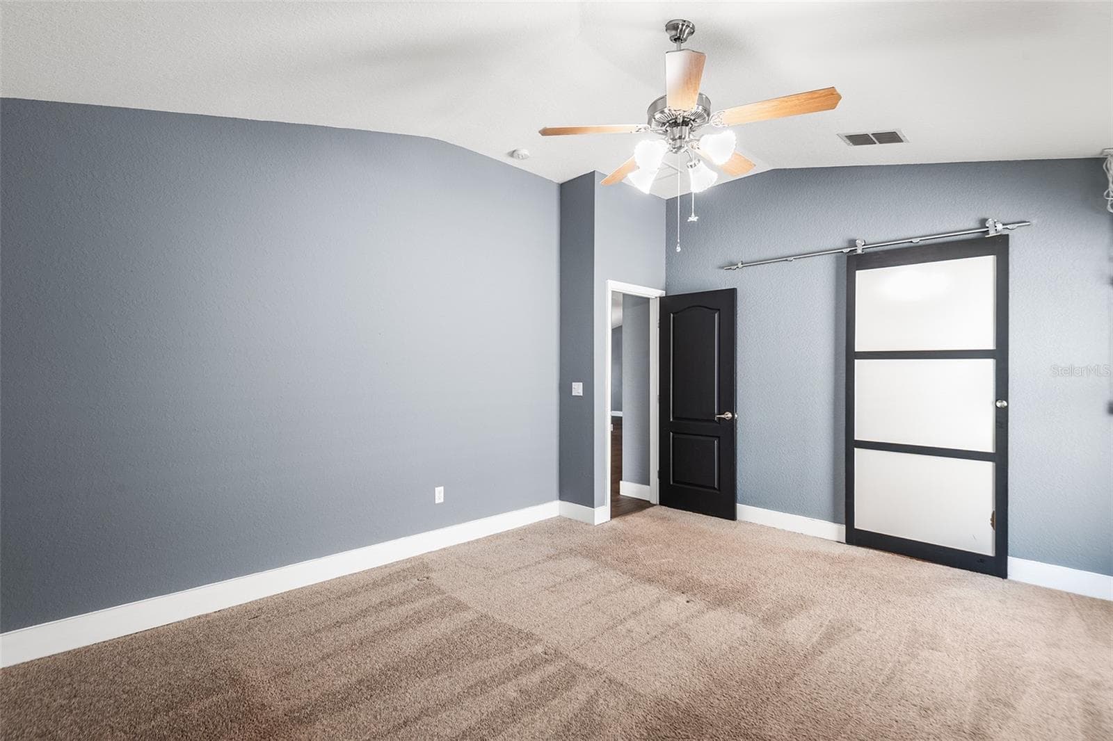 Single Family Residence at 4123 ISLAND LAKES DR, WINTER HAVEN, photo 20 of 48
