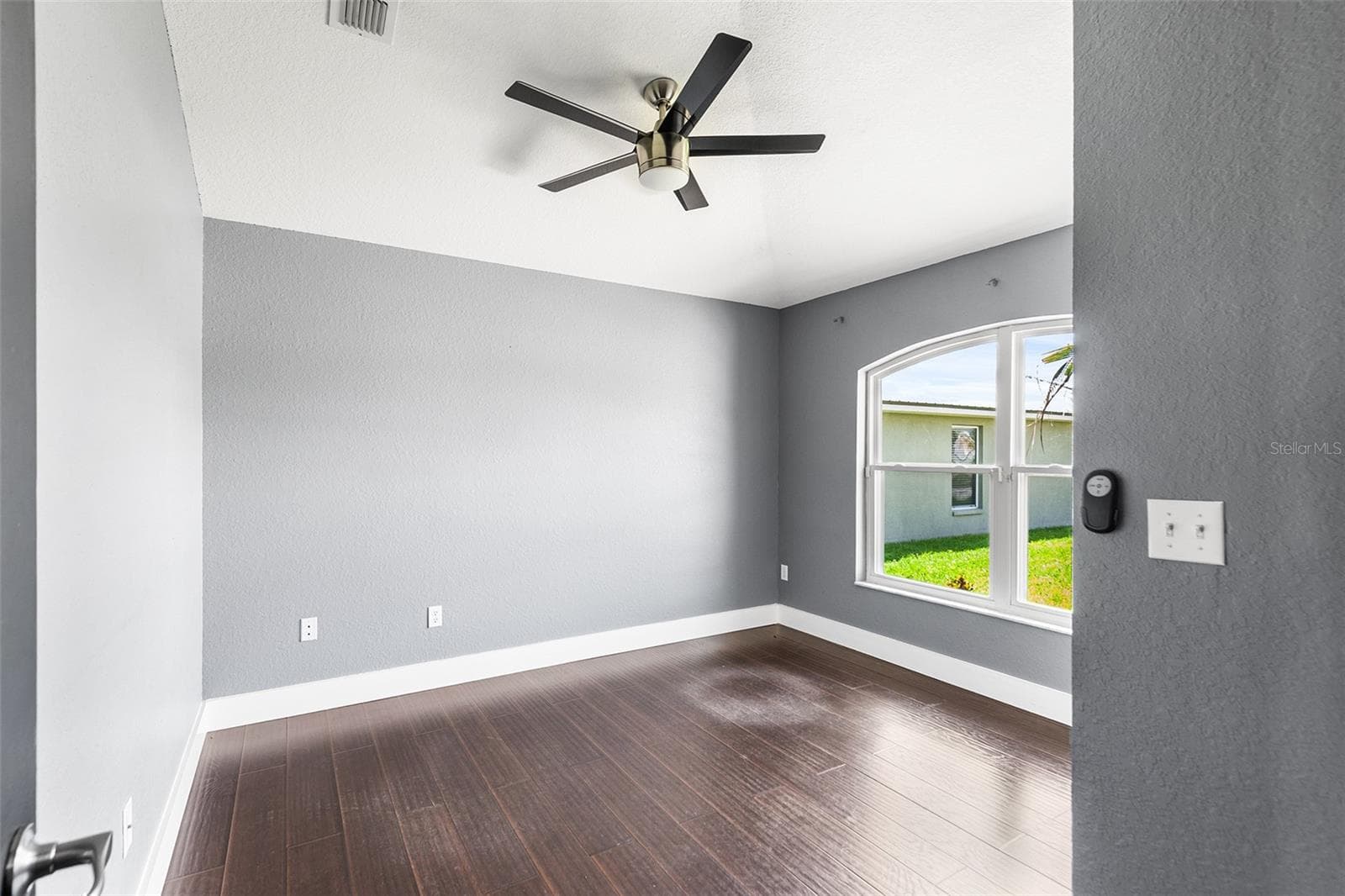 Single Family Residence at 4123 ISLAND LAKES DR, WINTER HAVEN, photo 25 of 48