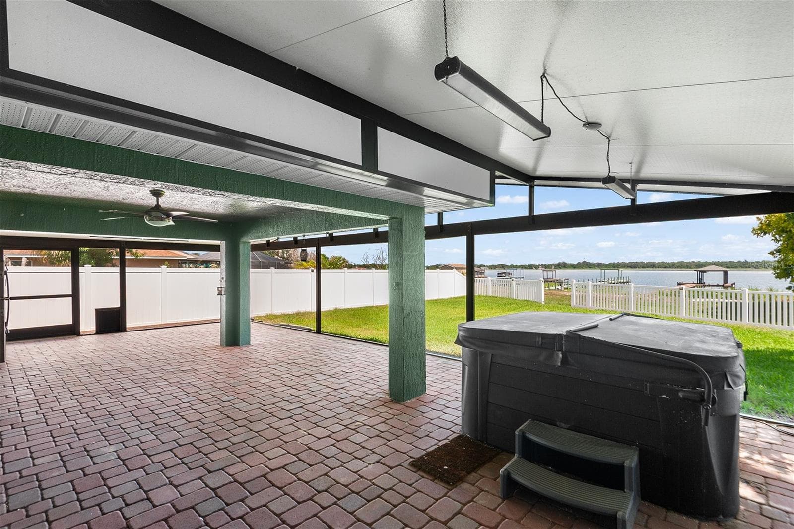 Single Family Residence at 4123 ISLAND LAKES DR, WINTER HAVEN, photo 30 of 48