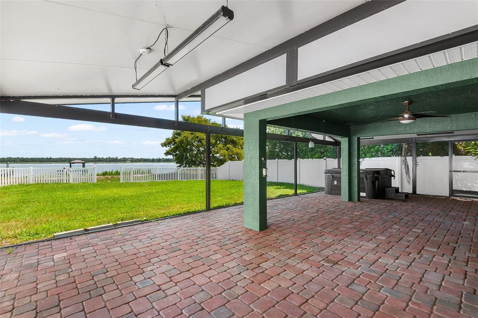 Single Family Residence at 4123 ISLAND LAKES DR, WINTER HAVEN, photo 31 of 48