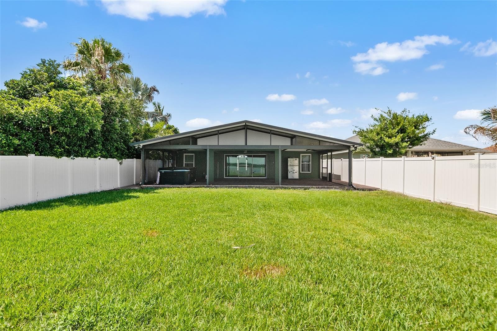 Single Family Residence at 4123 ISLAND LAKES DR, WINTER HAVEN, photo 34 of 48