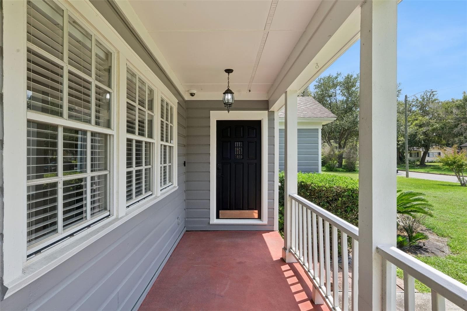 Single Family Residence at 207 S SUMMERLIN AVE, SANFORD, photo 2 of 50