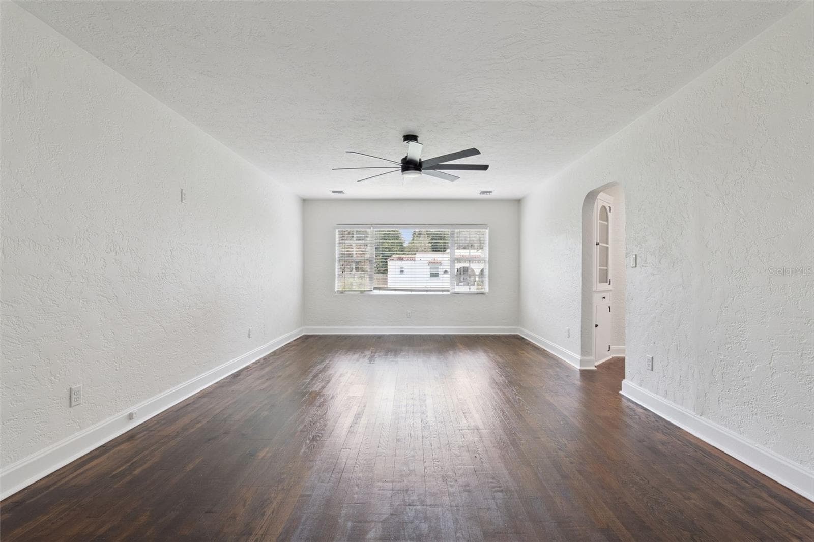 Single Family Residence at 207 S SUMMERLIN AVE, SANFORD, photo 9 of 50