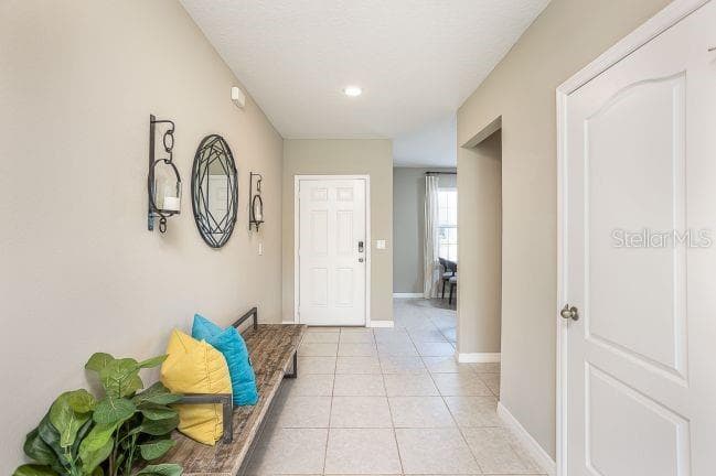 Model home - actual features may vary. - 621 BROADOAK DR, DUNDEE