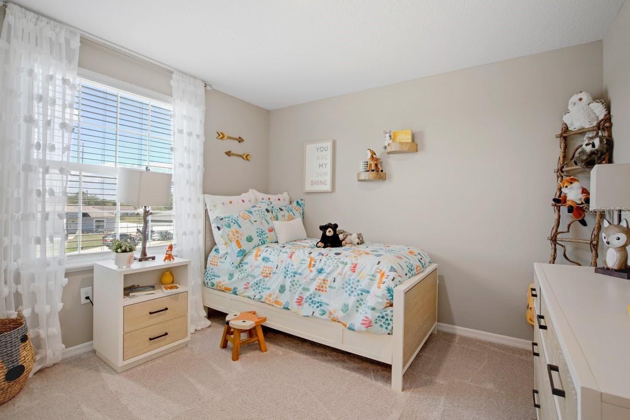Model home - actual features may vary. - 621 BROADOAK DR, DUNDEE