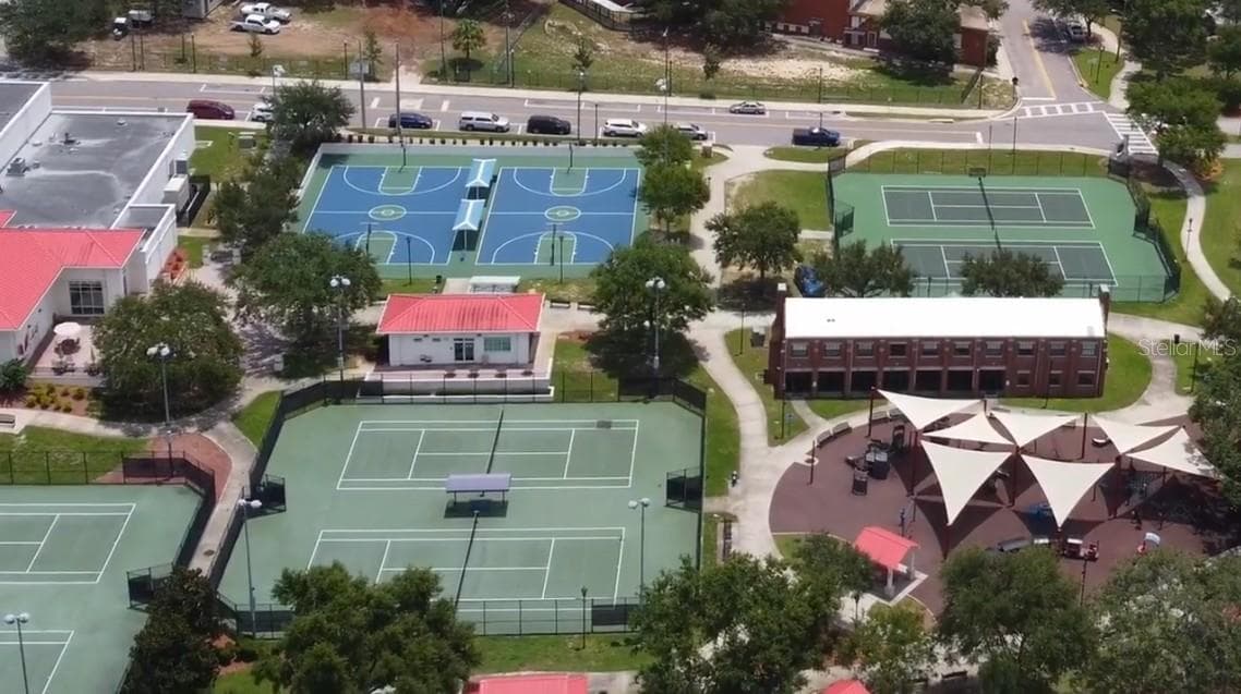 WinterHaven City Tennis Center - 621 BROADOAK DR, DUNDEE