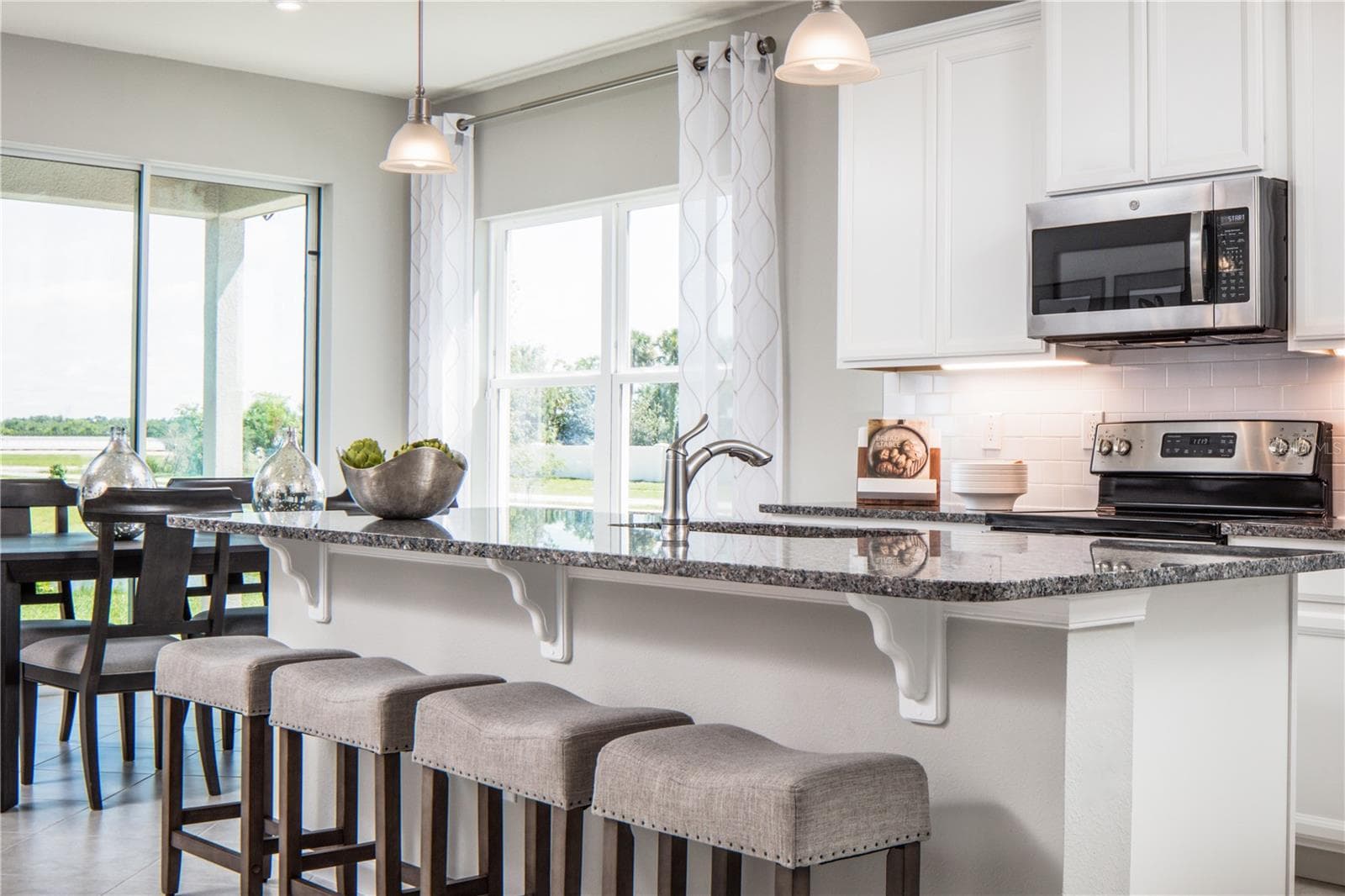 Single Family Residence at 2236 LABRADOR LOOP, WINTER HAVEN, photo 5 of 21