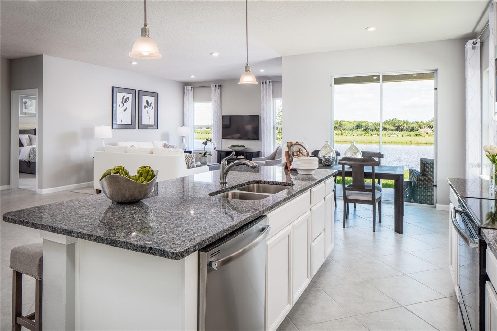 Single Family Residence at 2236 LABRADOR LOOP, WINTER HAVEN, photo 6 of 21