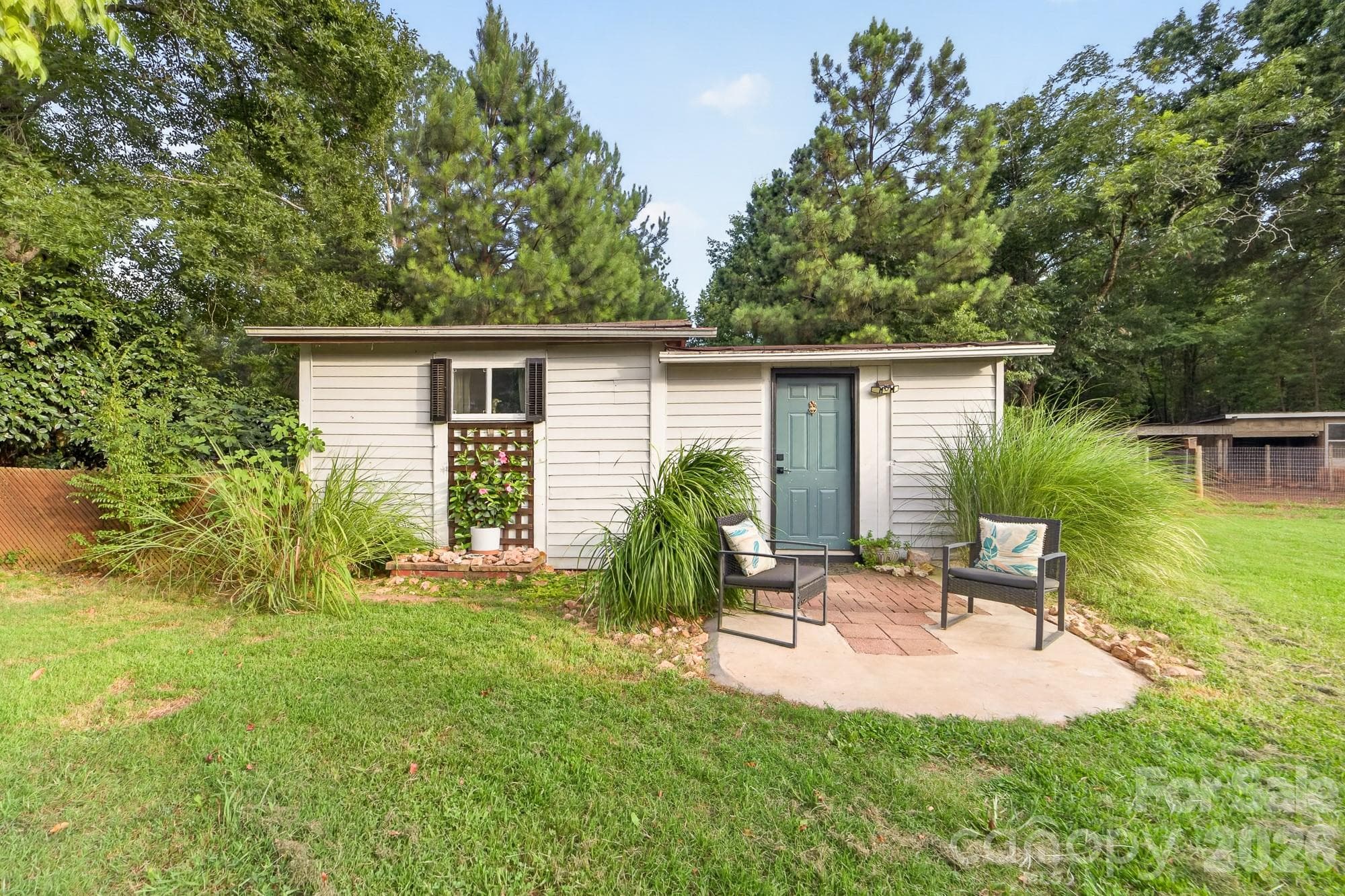 Unpermitted Livable Building (Outbuilding 3) - 561 N Shiloh Road, York