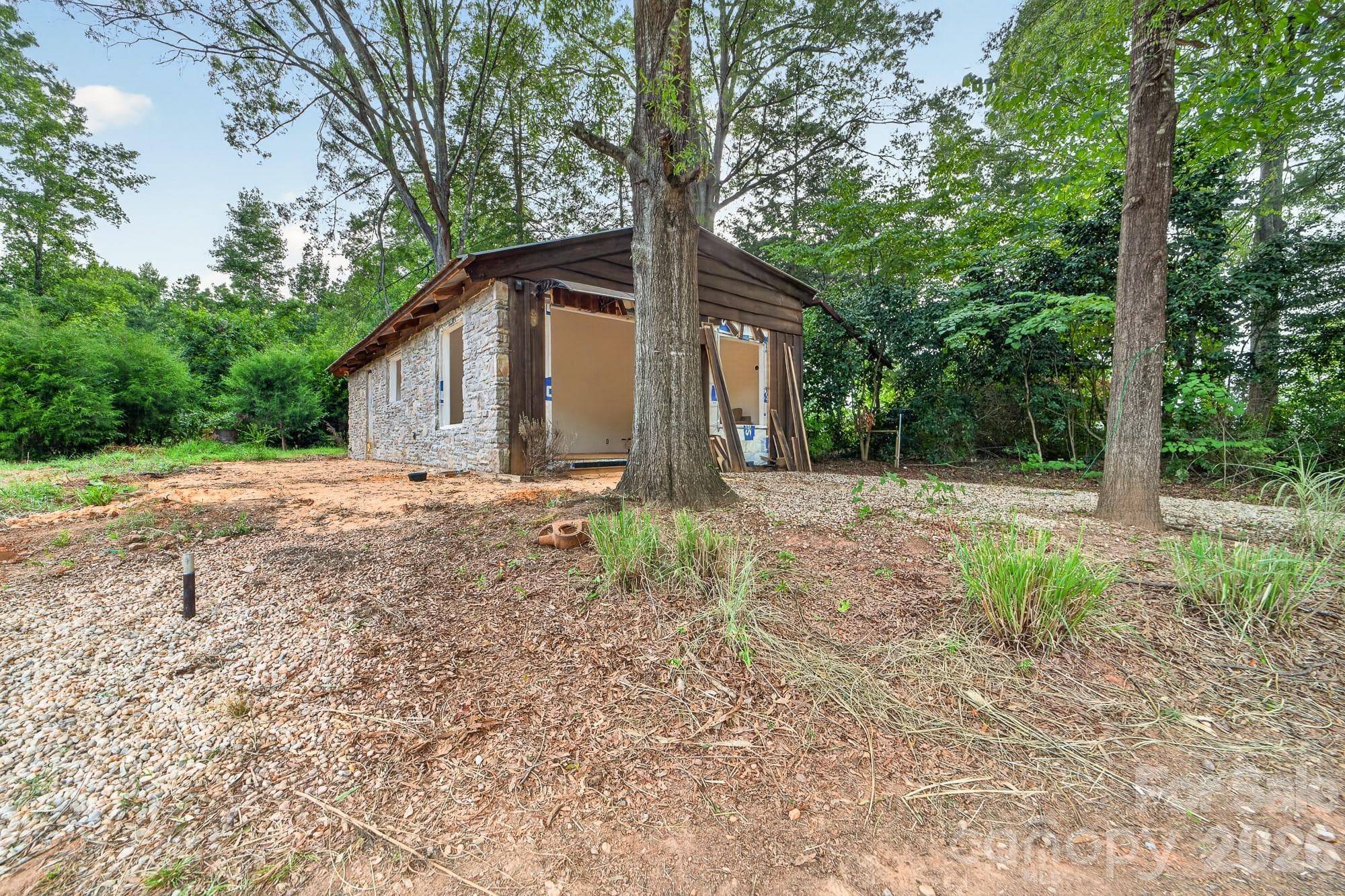 Unfinished building (Outbuilding 4) - 561 N Shiloh Road, York