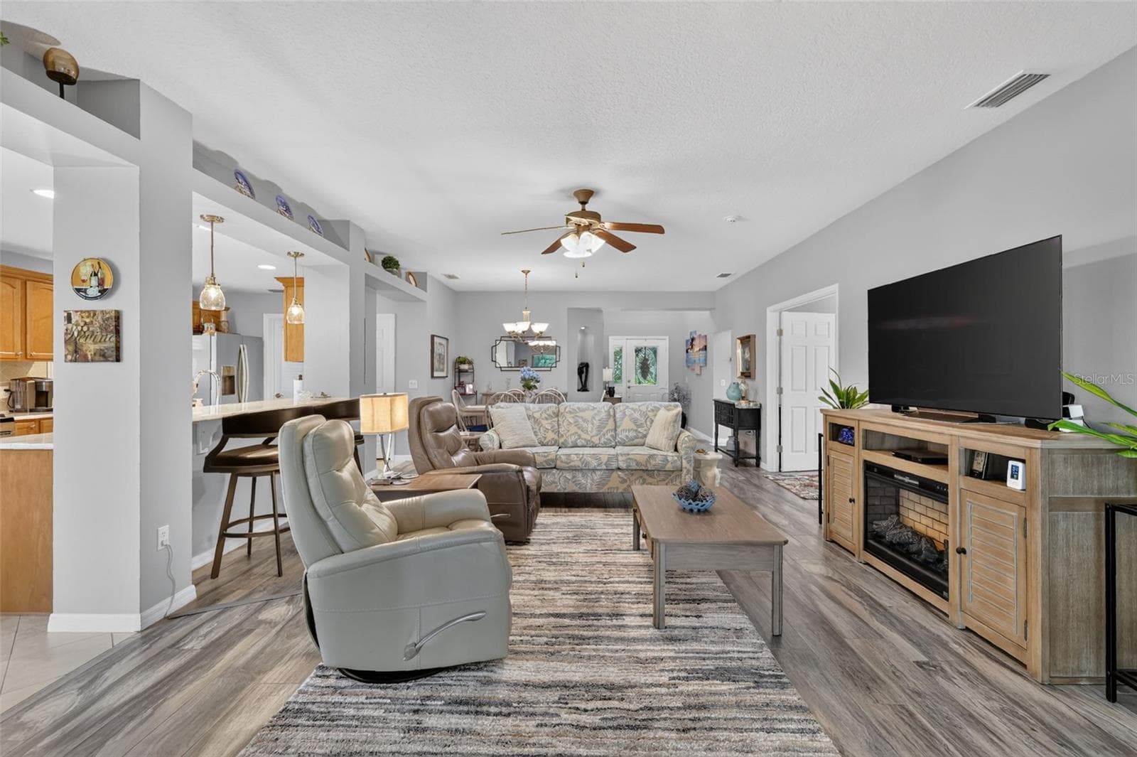 Single Family Residence at 26860 WHITE PLAINS WAY, LEESBURG, photo 11 of 42