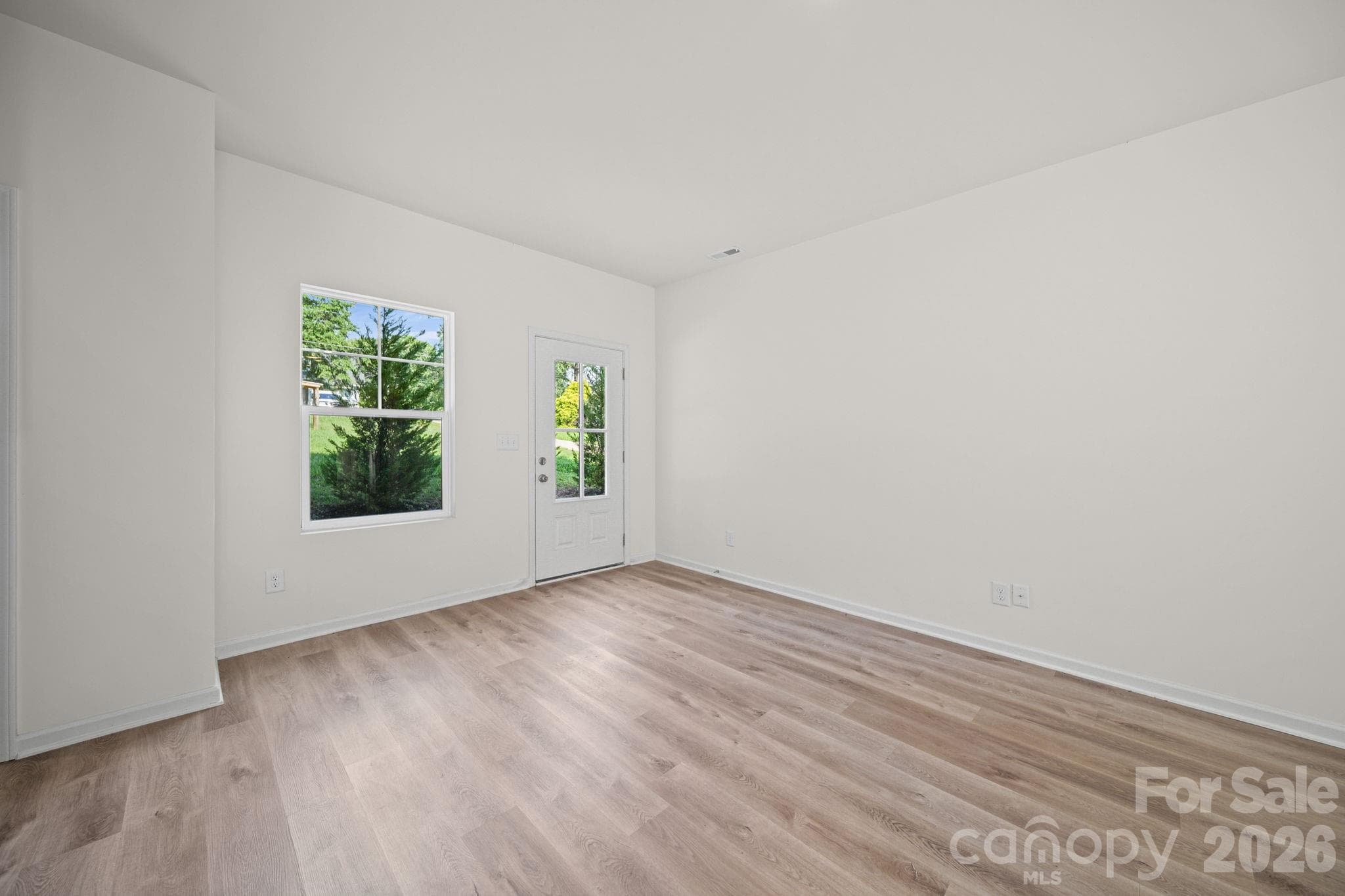 Great Room Unit A - 511 N Hill Street, Dallas