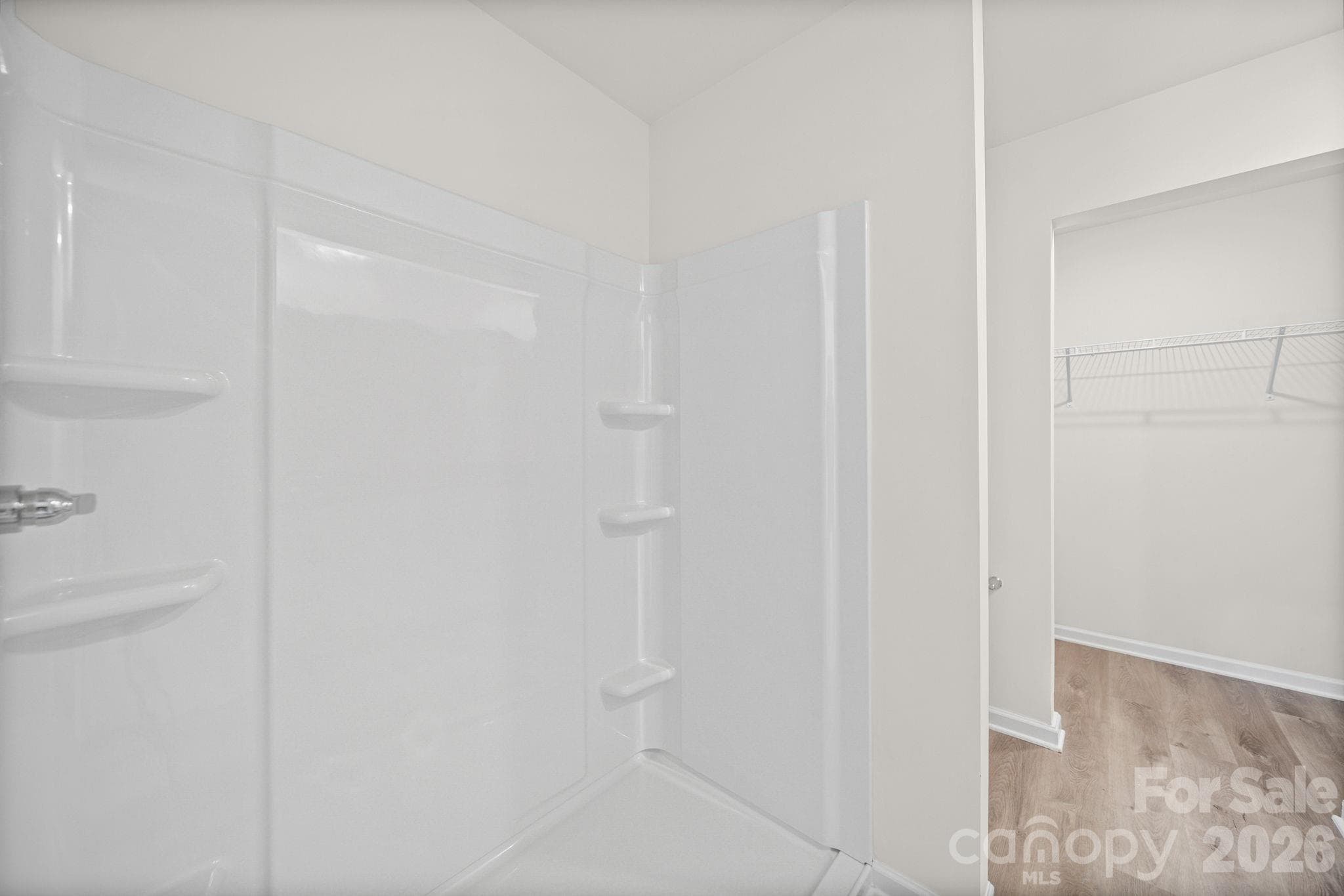 Primary Bathroom - 511 N Hill Street, Dallas