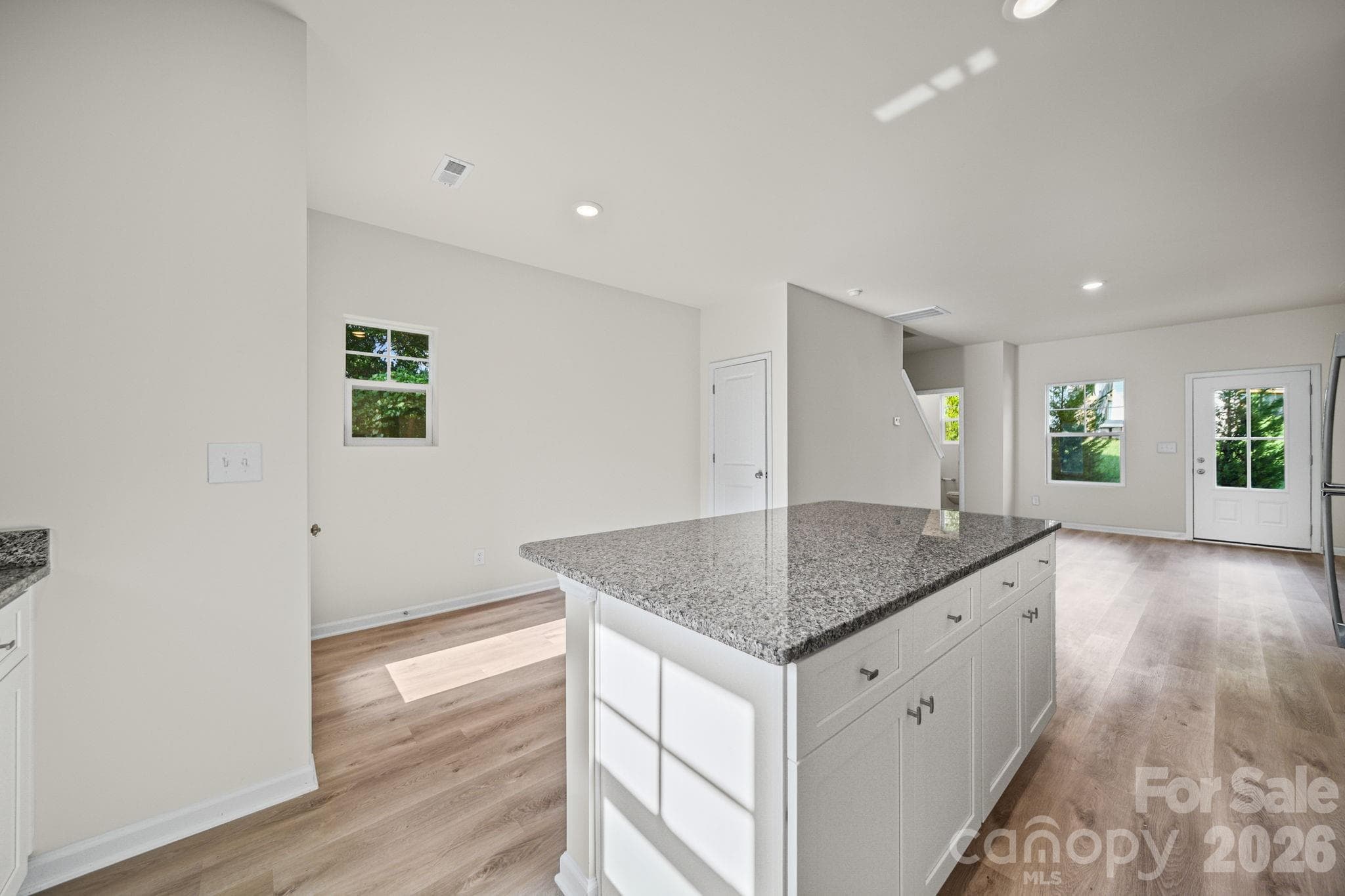 Kitchen - 511 N Hill Street, Dallas