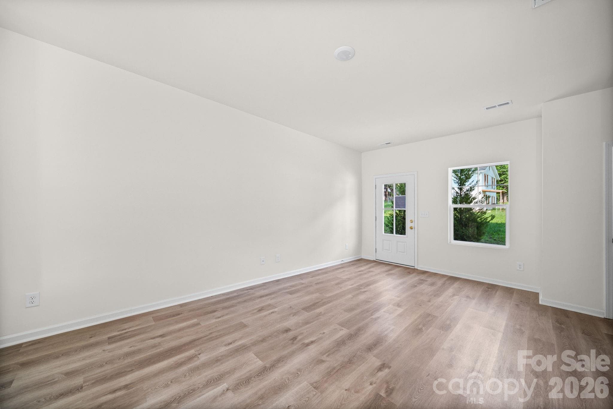 Great Room - Other Unit - 511 N Hill Street, Dallas