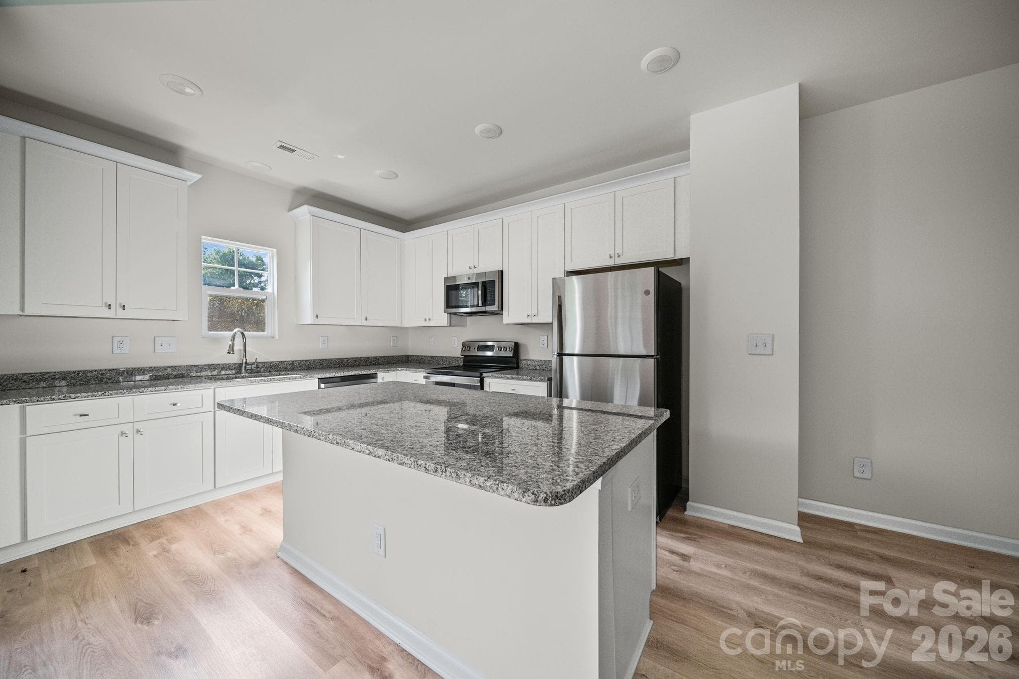 Kitchen - Other Unit - 511 N Hill Street, Dallas