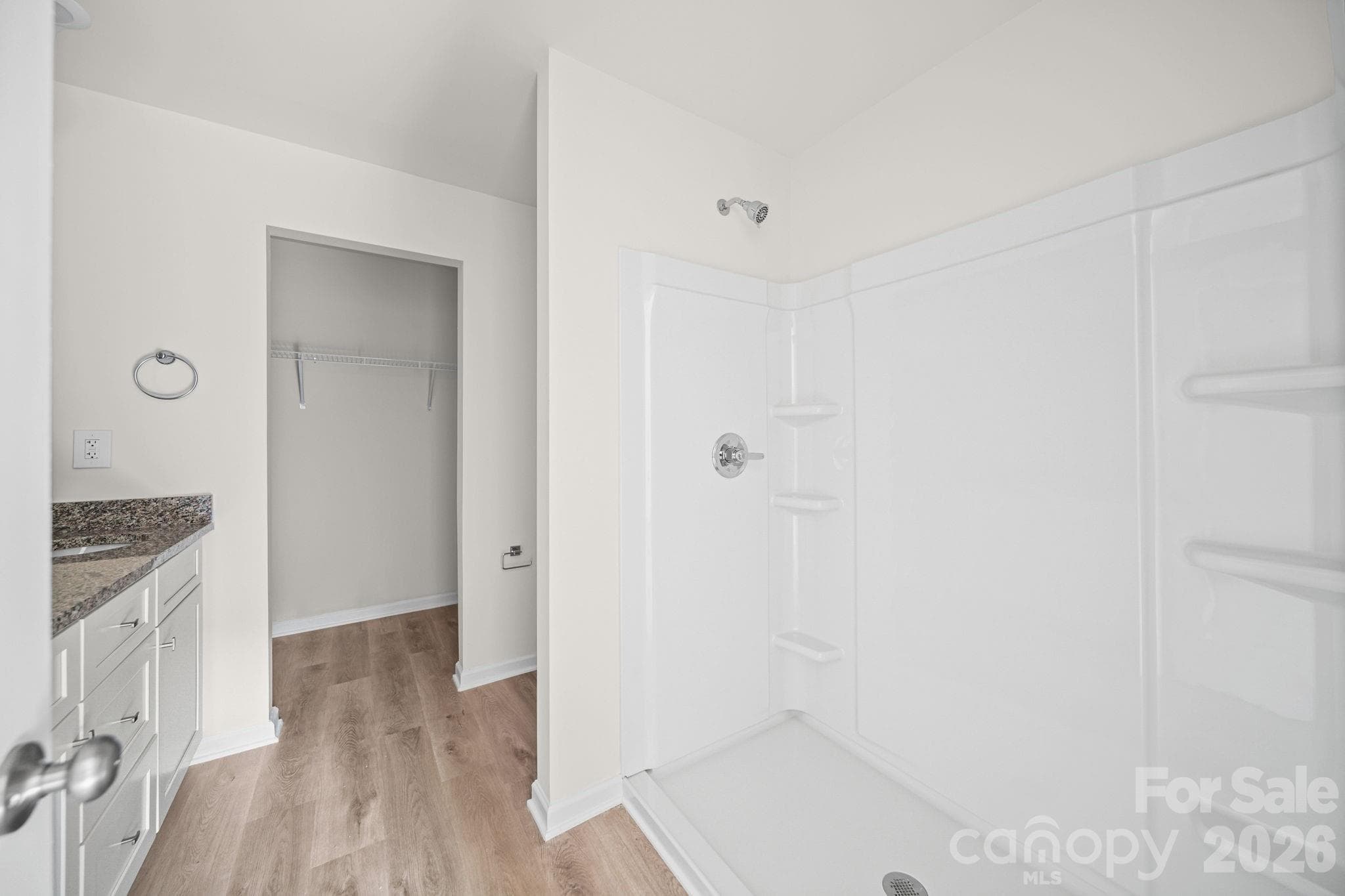 Primary Bathroom - Other Unit - 511 N Hill Street, Dallas