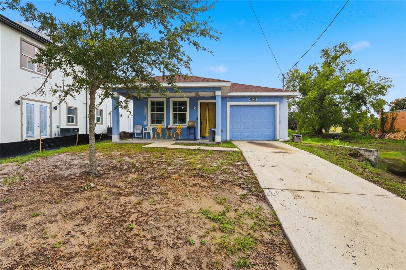 Single Family Residence at 2215 E COLUMBUS DR, TAMPA, photo 2 of 27