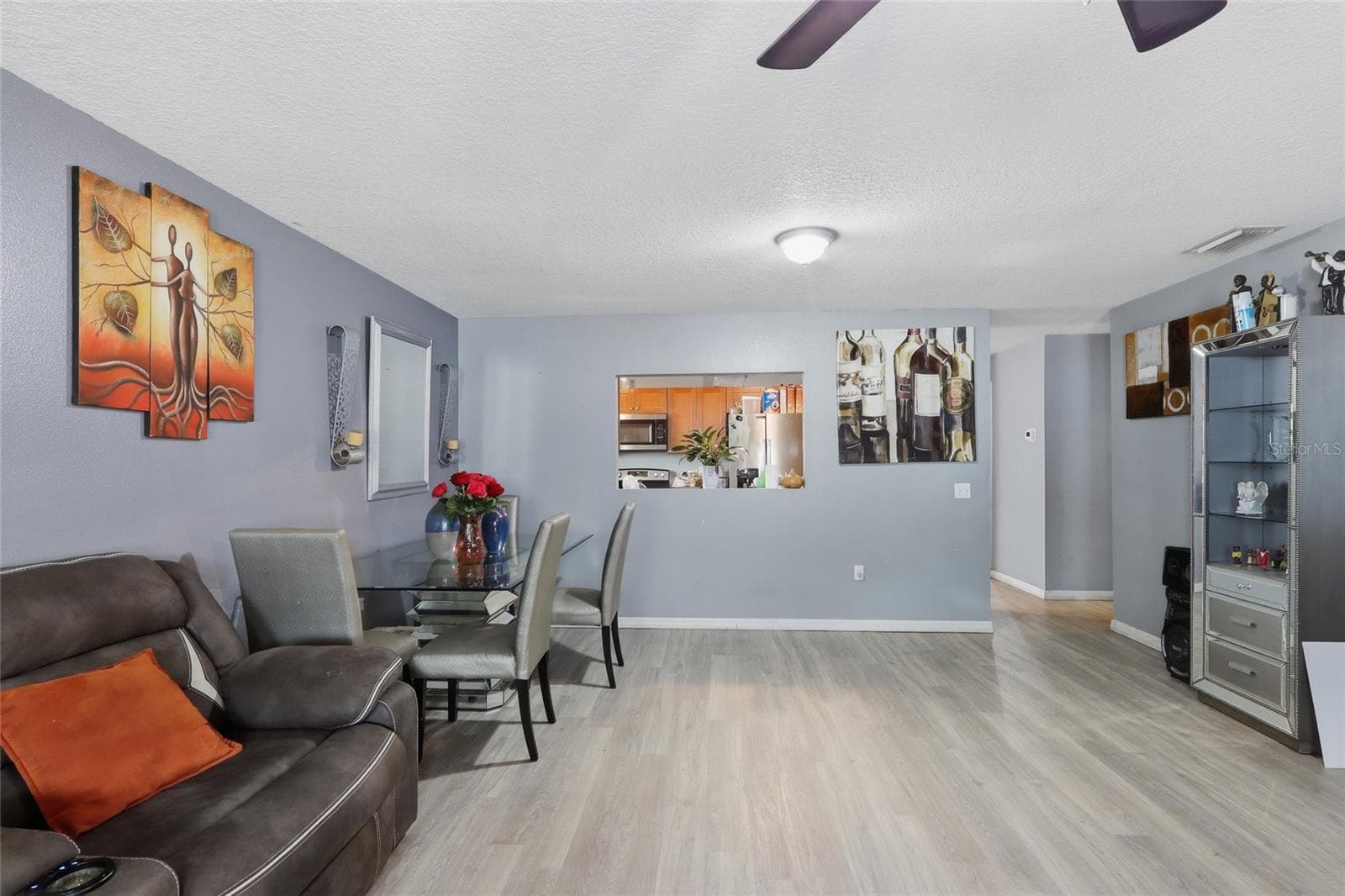 Single Family Residence at 2215 E COLUMBUS DR, TAMPA, photo 9 of 27