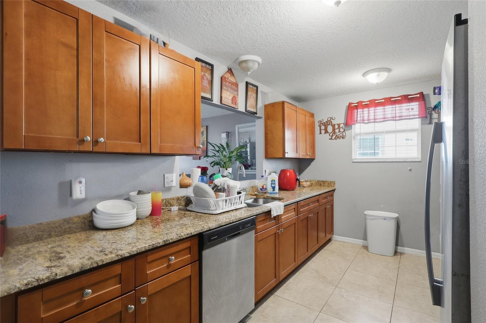 Single Family Residence at 2215 E COLUMBUS DR, TAMPA, photo 10 of 27