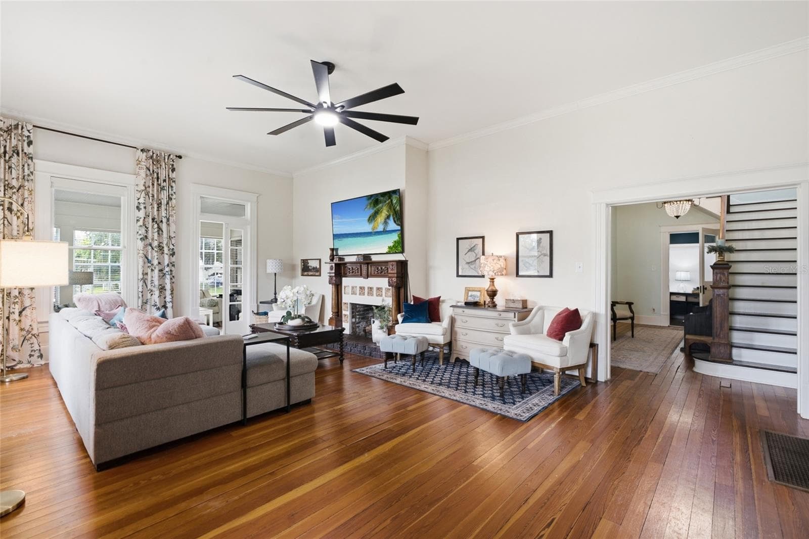 Single Family Residence at 524 E MAGNOLIA ST, ARCADIA, photo 5 of 52